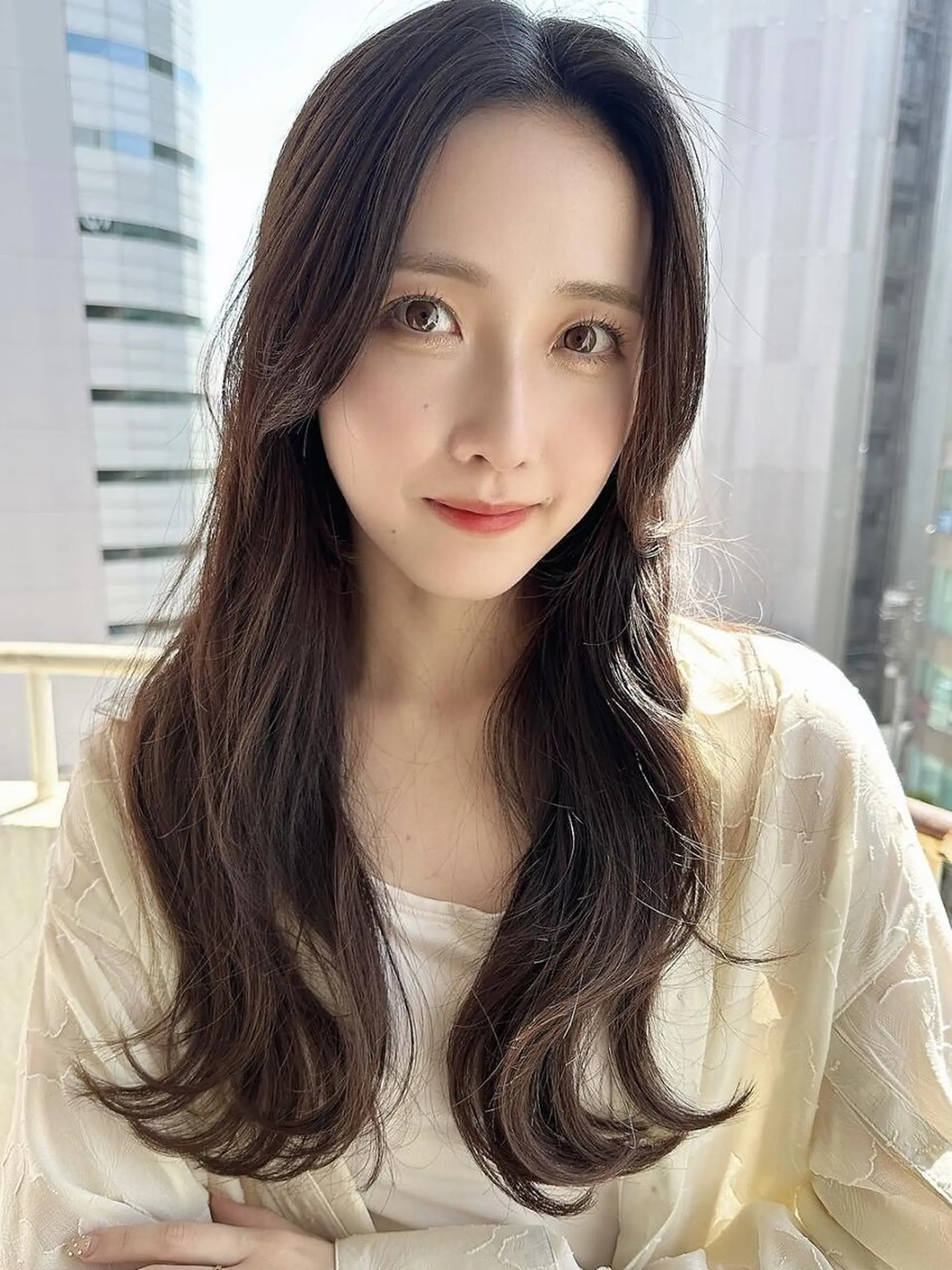 ミディアム トリートメント Flora by siestaのヘアスタイル