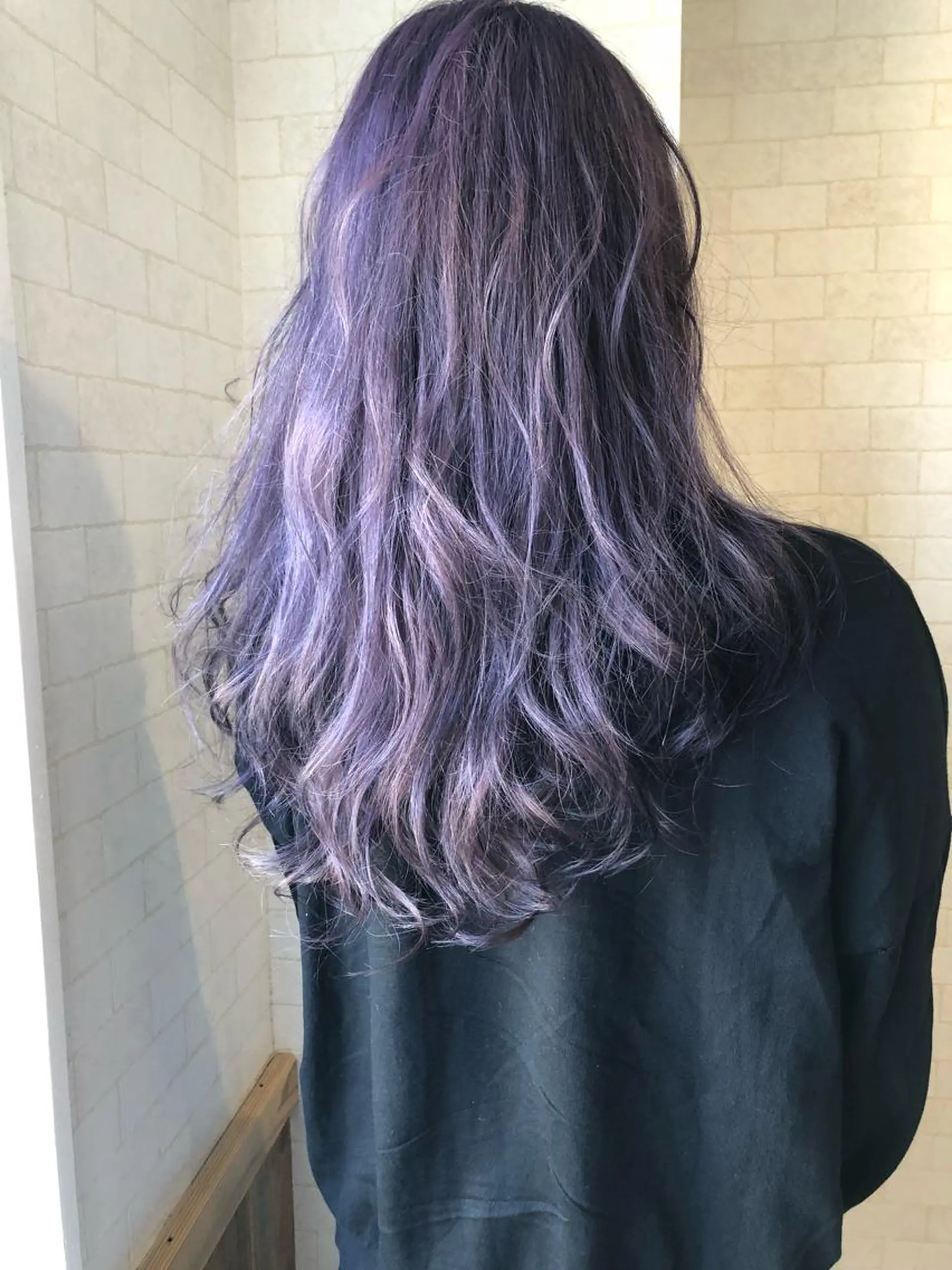 ロング カラー グラデーションカラー パープルカラー 舘野 太嘉宏のヘアスタイル