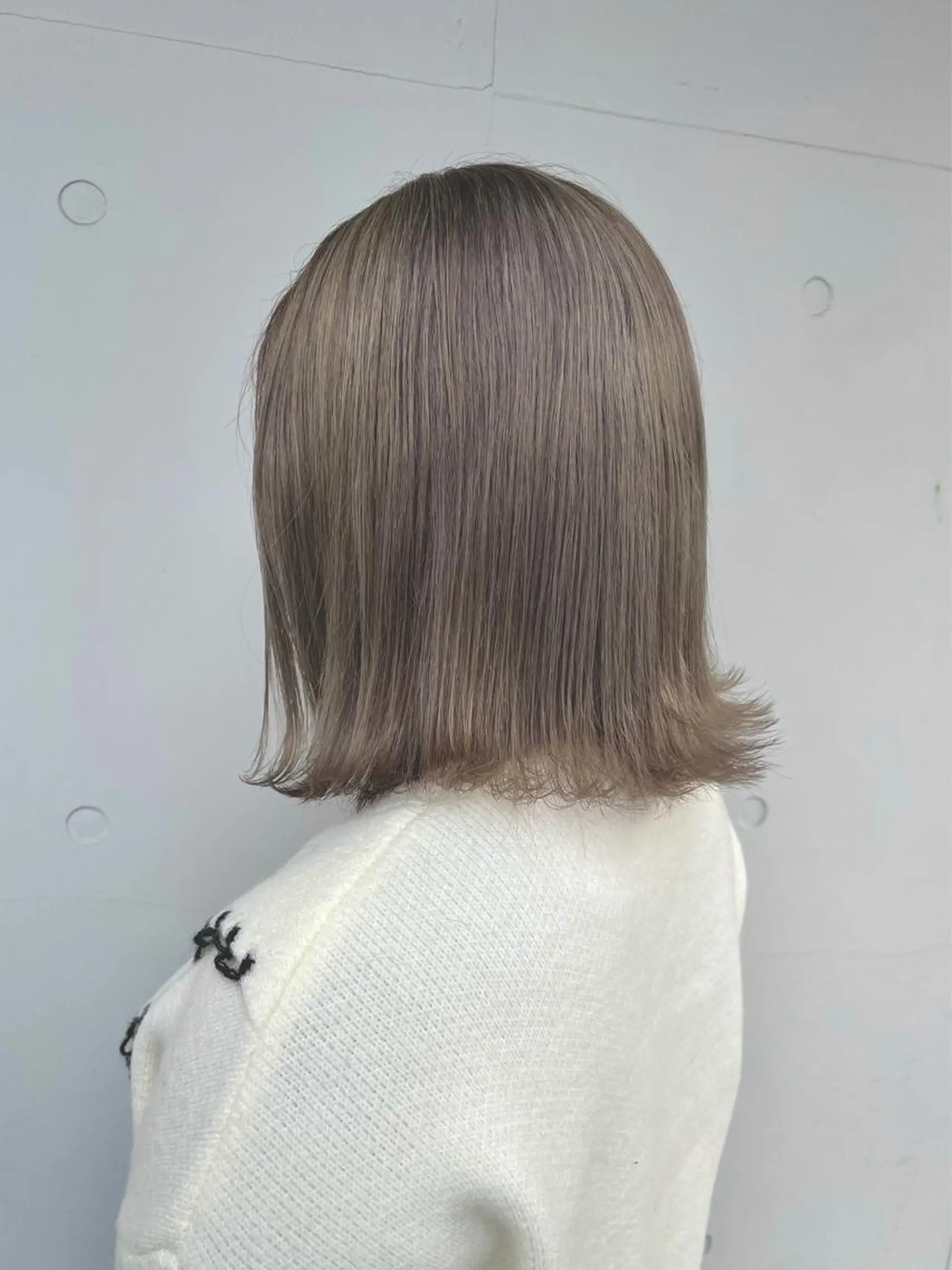 ミディアム カラー アディクシーカラー ブリーチ ケアブリーチ ダブルカラー イヤリングカラー カット ヘアカラー トリートメント もにか🌞原宿/渋谷 🌝ブリーチカラーのヘアスタイル