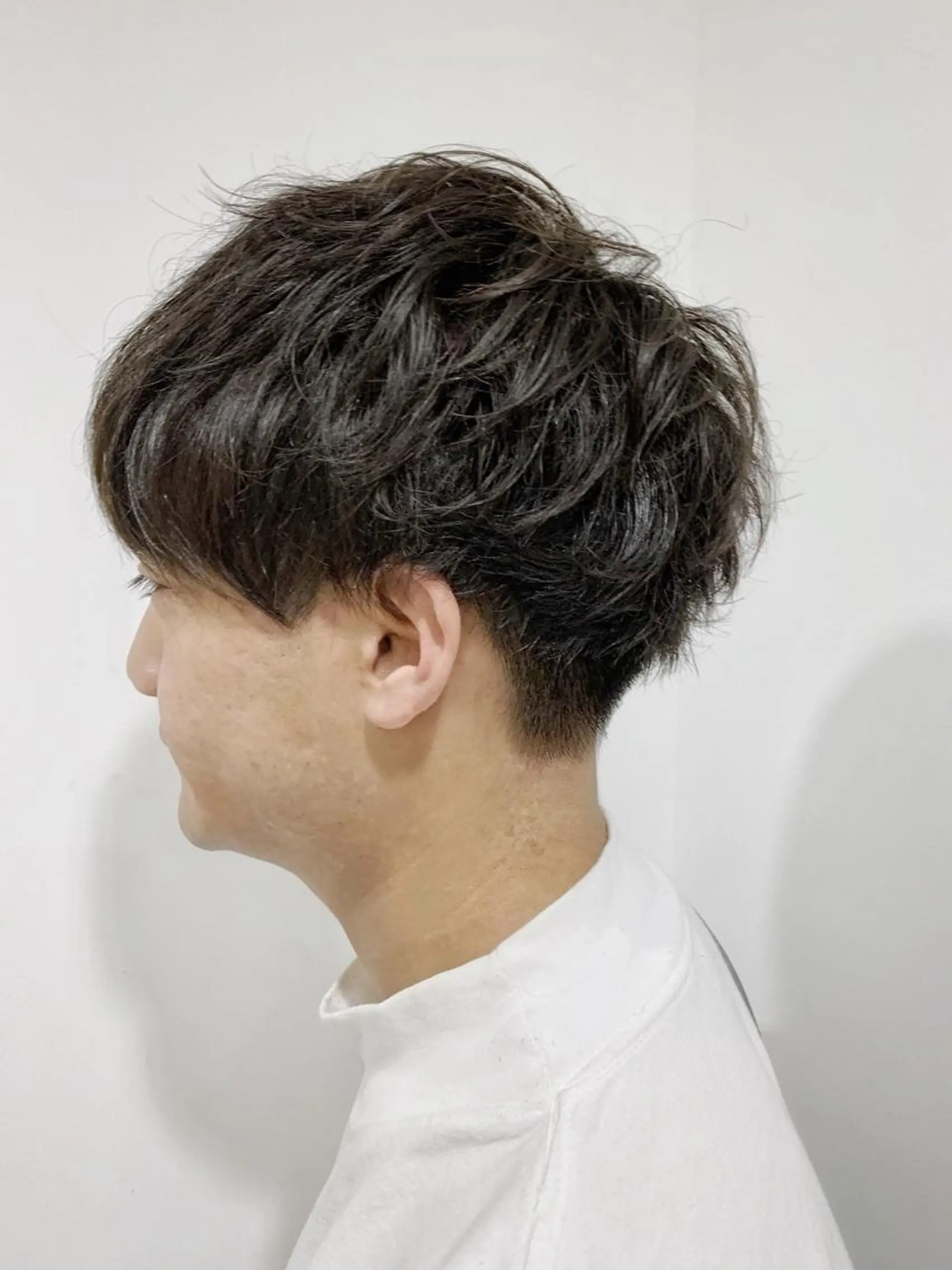 メンズ マッシュ 刈り上げ 佐藤 ナルトのヘアスタイル