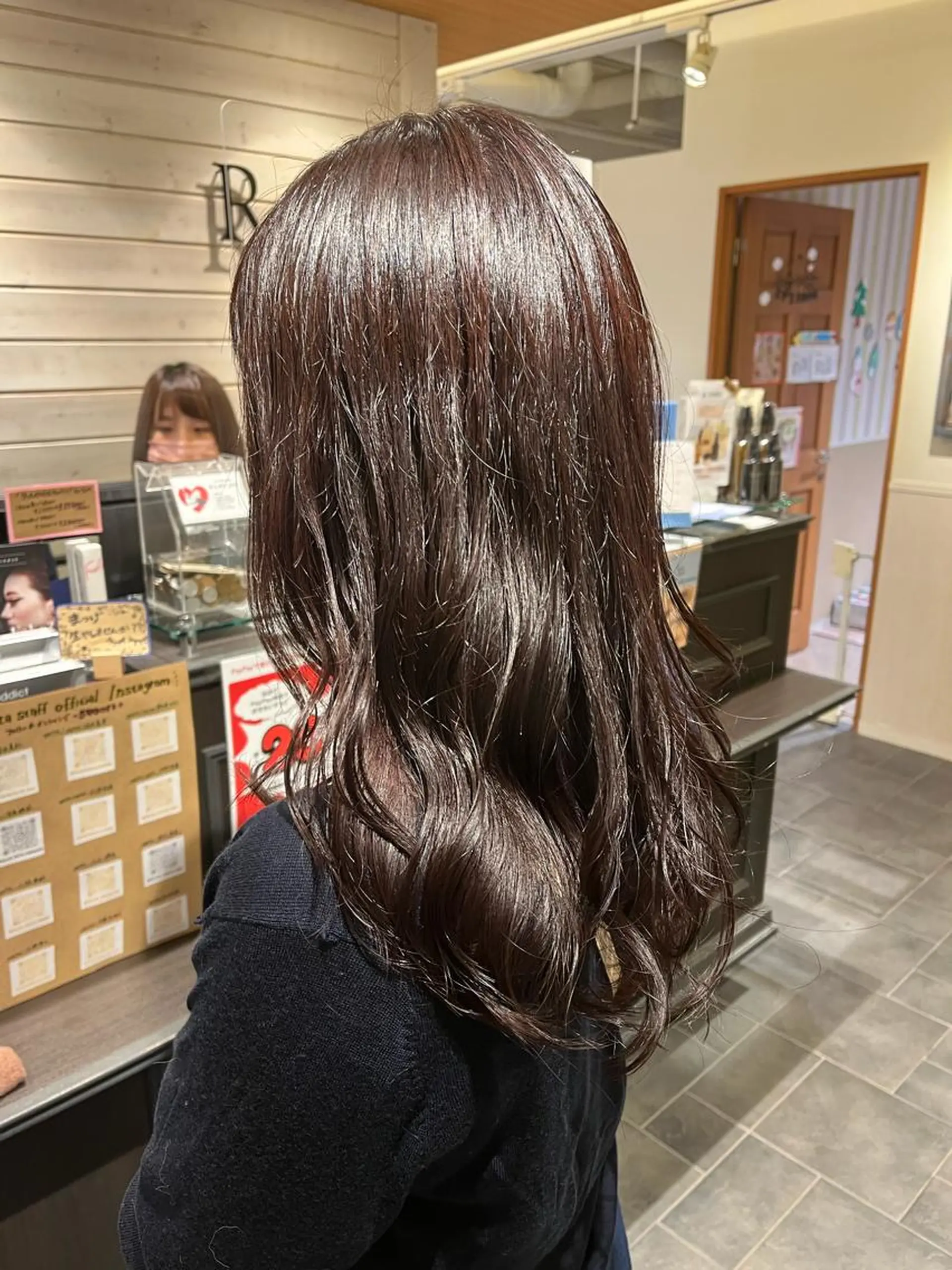 ロング カラー パーマ さかい なつみのヘアスタイル