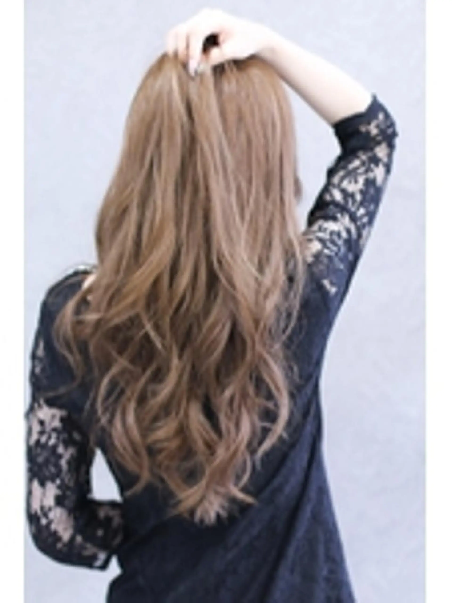 ロング カラー パーマ 大阪レミーエクステ チビ編み込みのヘアスタイル