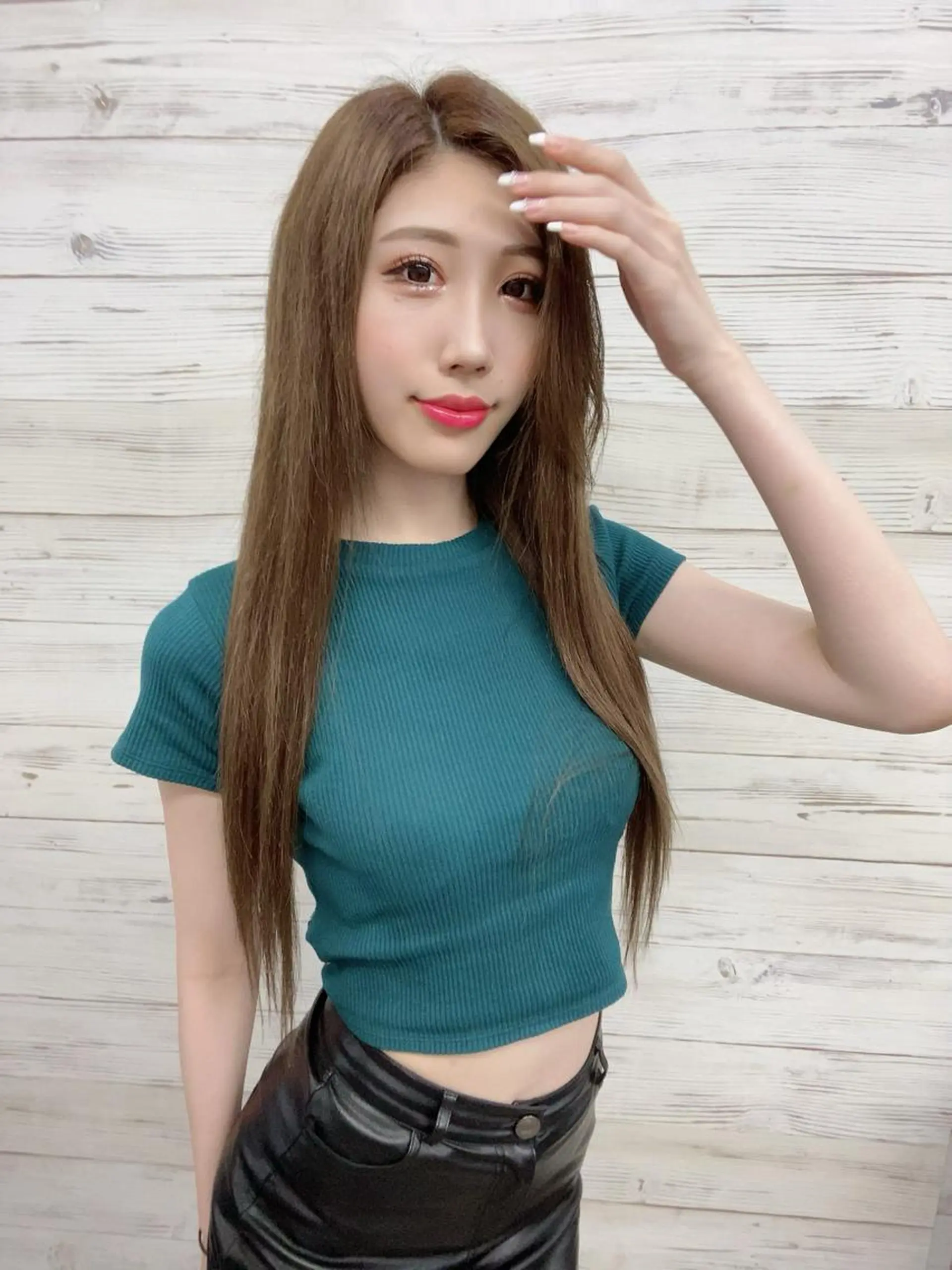 ロング カラー ヘアアレンジ ショートボブ 編み込みエクステ シールエクステ バレイヤージュ 透明感カラー LAVENDIA Azabu所属・LAVENDIA 初音のヘアスタイル