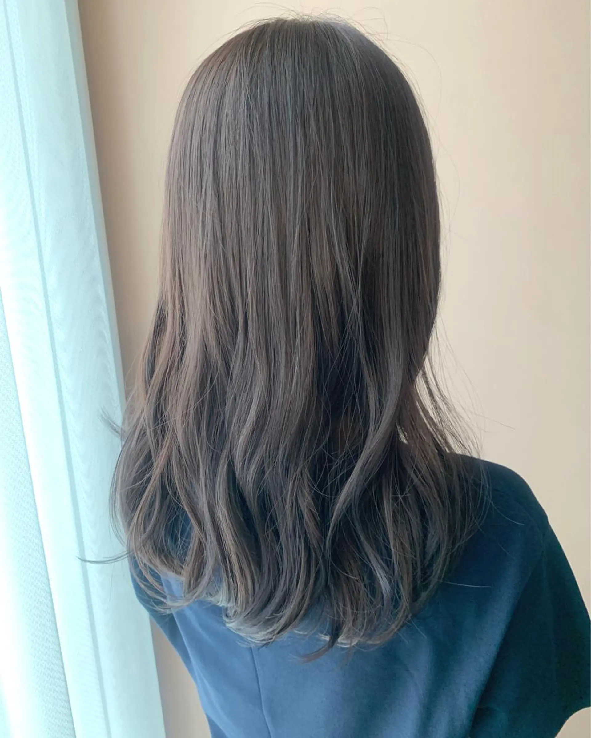 ロング カラー グレージュ ラベンダーカラー ラベンダーグレージュ ラベンダーグレー hub hair レイヤー/透明感のヘアスタイル