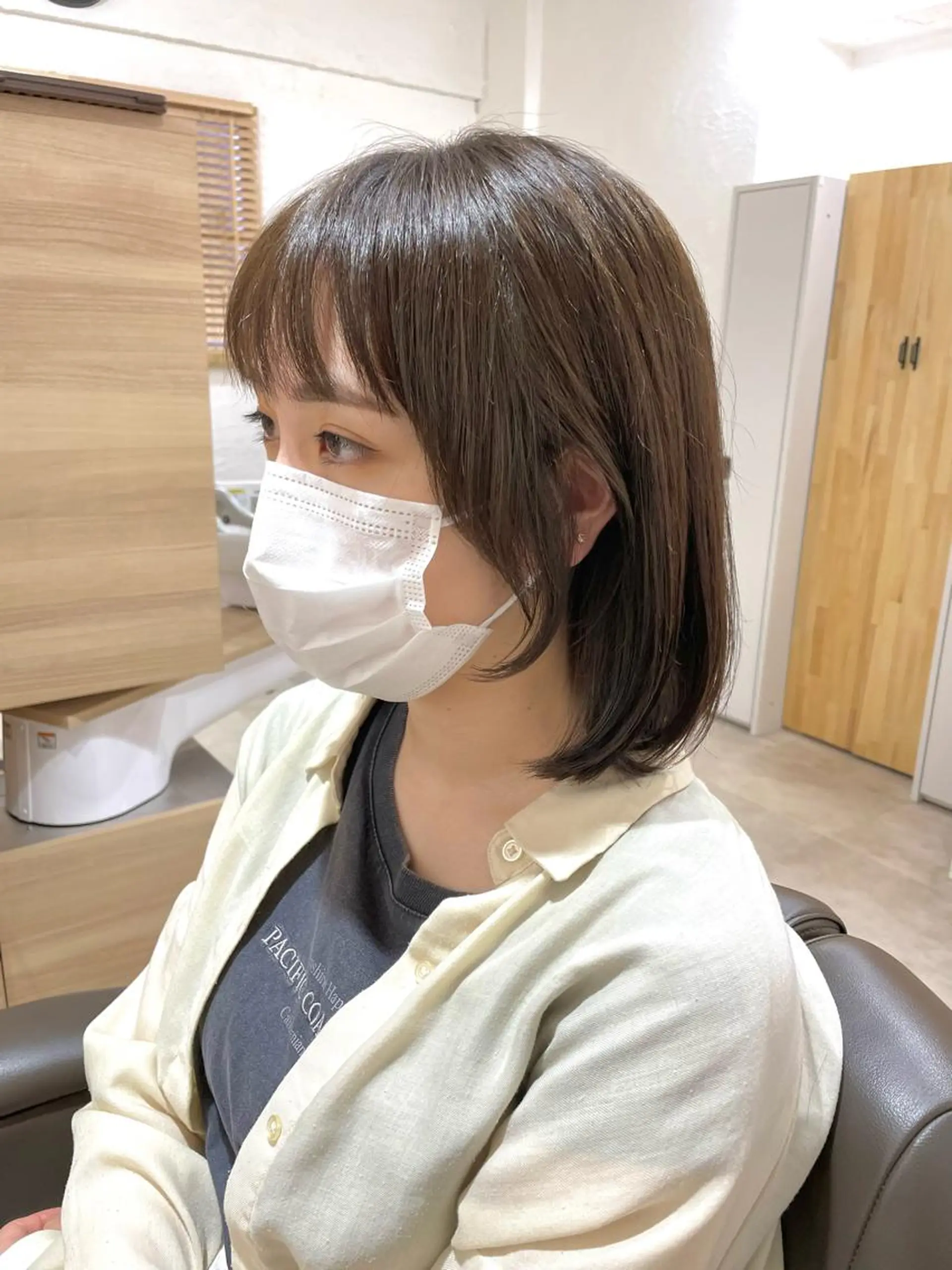 ミディアム カラー 切りっぱなしボブ ミディアムパーマ 透明感カラー デザインカラー ハイライトカラー 銀座No.1髪質改善 縮毛矯正/本木のヘアスタイル