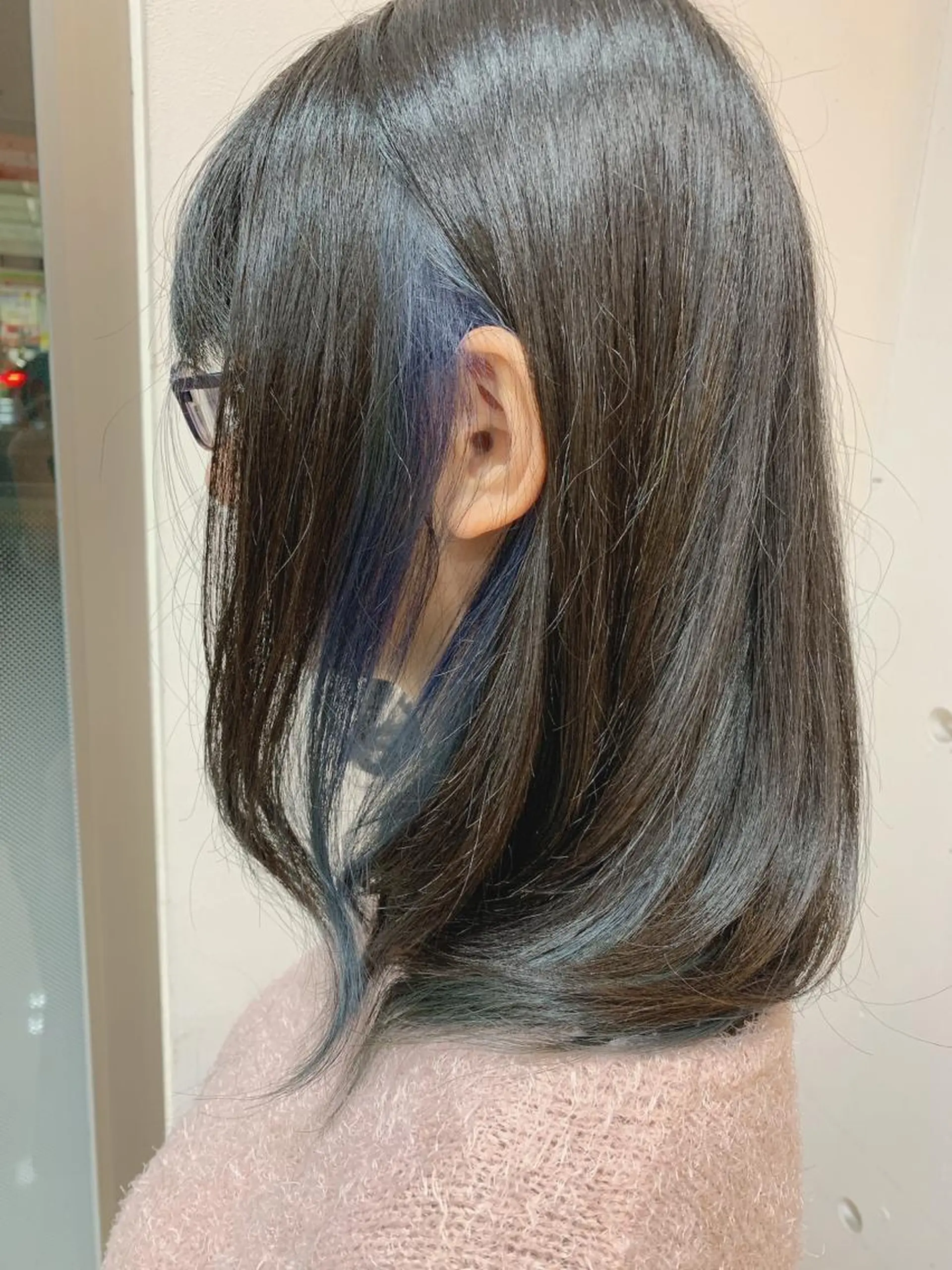 ミディアム カラー カット ヘアカラー トリートメント 白髪ぼかしハイライト 柳川拓哉のヘアスタイル