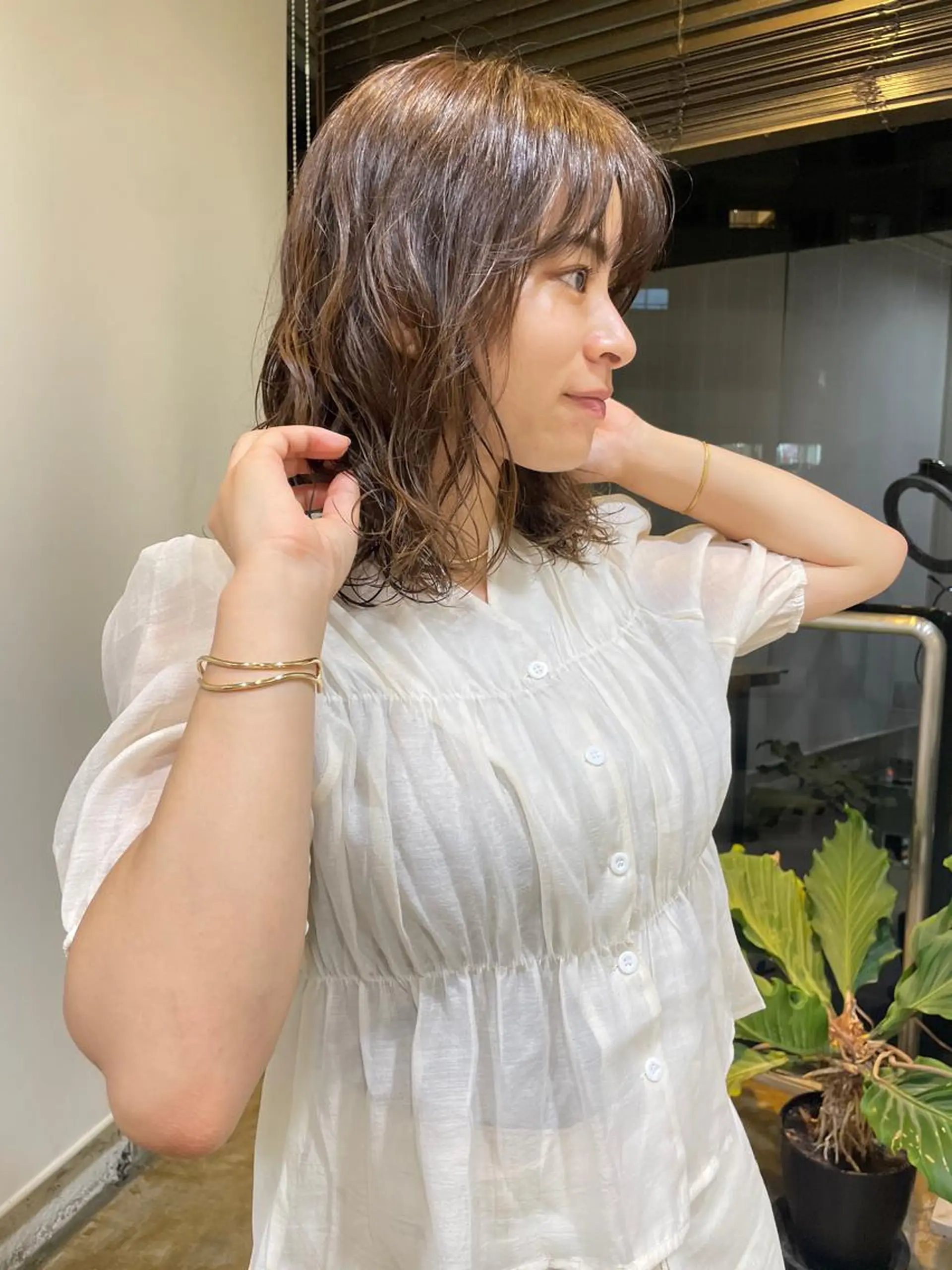 ミディアム カラー パーマ ミディアムパーマ カット ヘアカラー パーマ トリートメント レイヤー／似合わせ TAKUYAのヘアスタイル