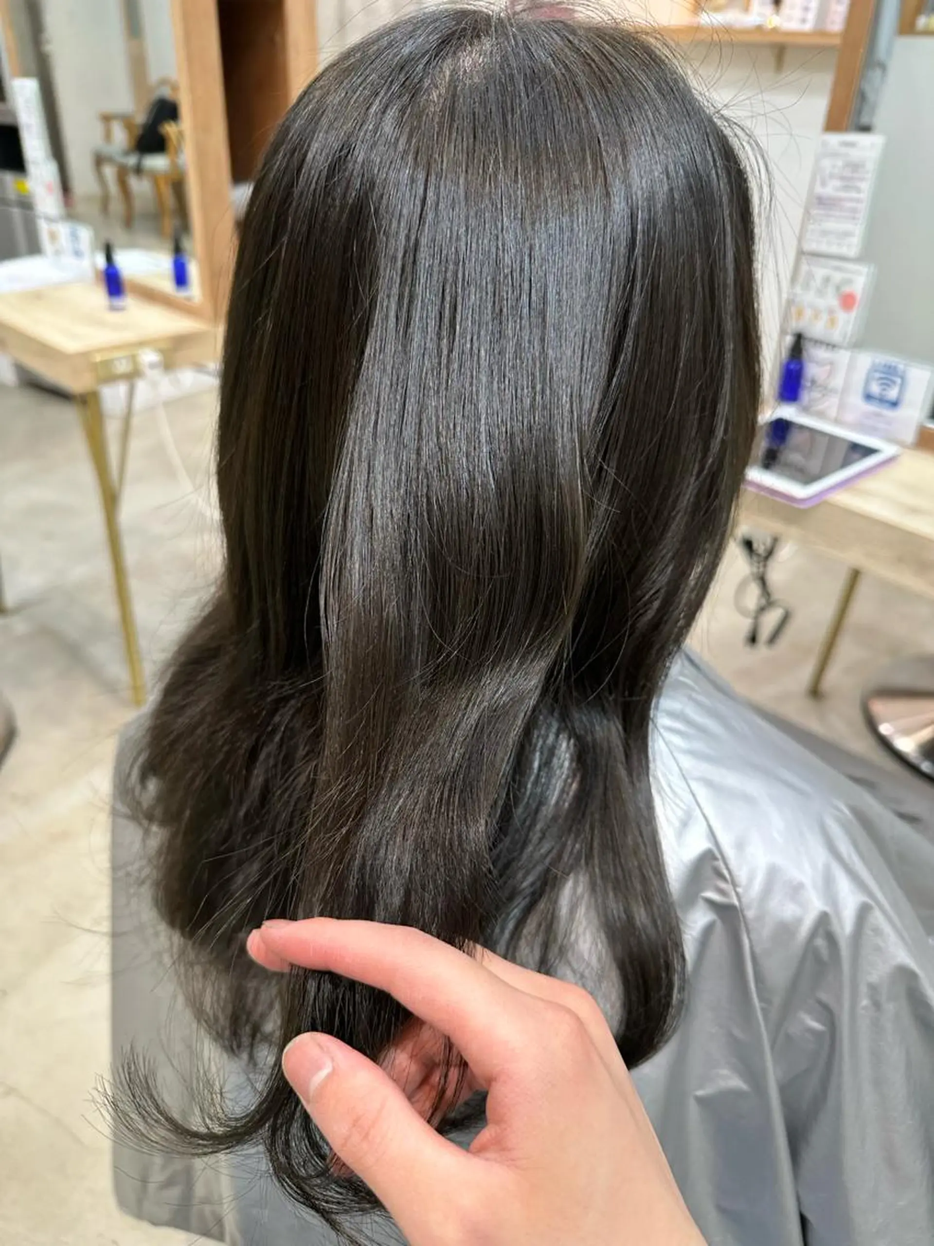 ロング カラー ベージュカラー オリーブベージュ ヘアカラー ❄️高野 杏介❄️ツヤ髪得意！のヘアスタイル