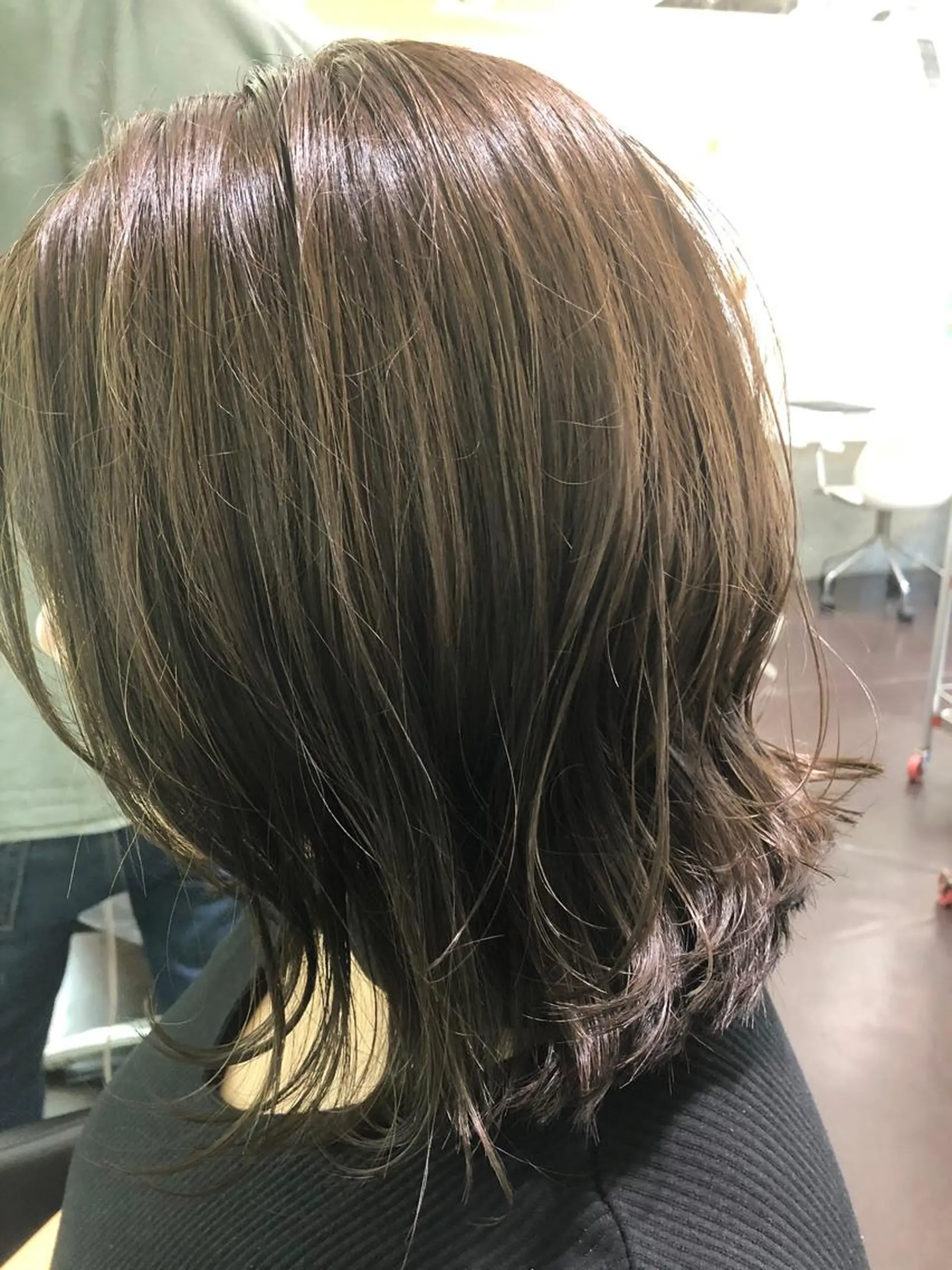 ミディアム 西山 恵太郎のヘアスタイル