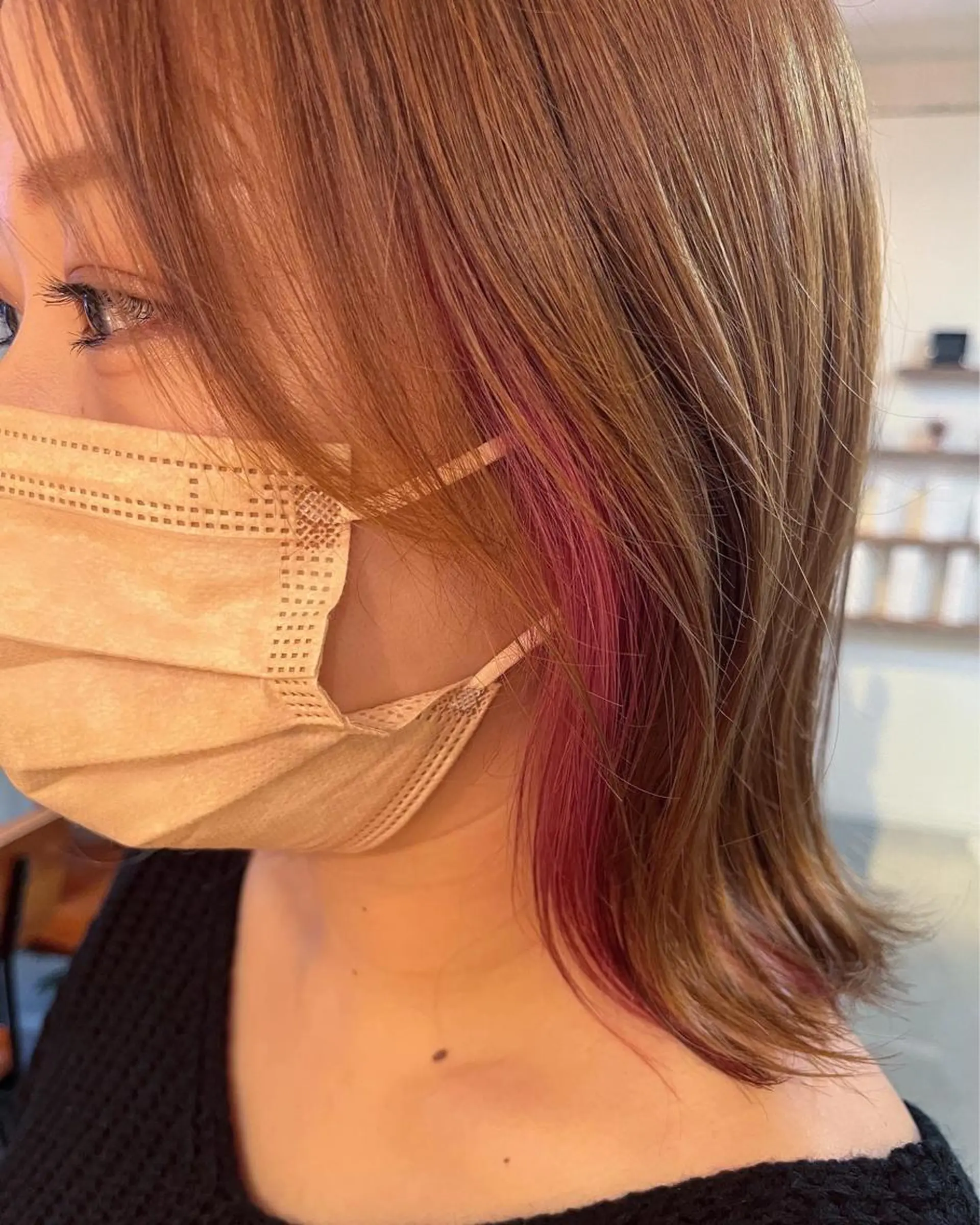 ミディアム カラー 三品 早妃のヘアスタイル