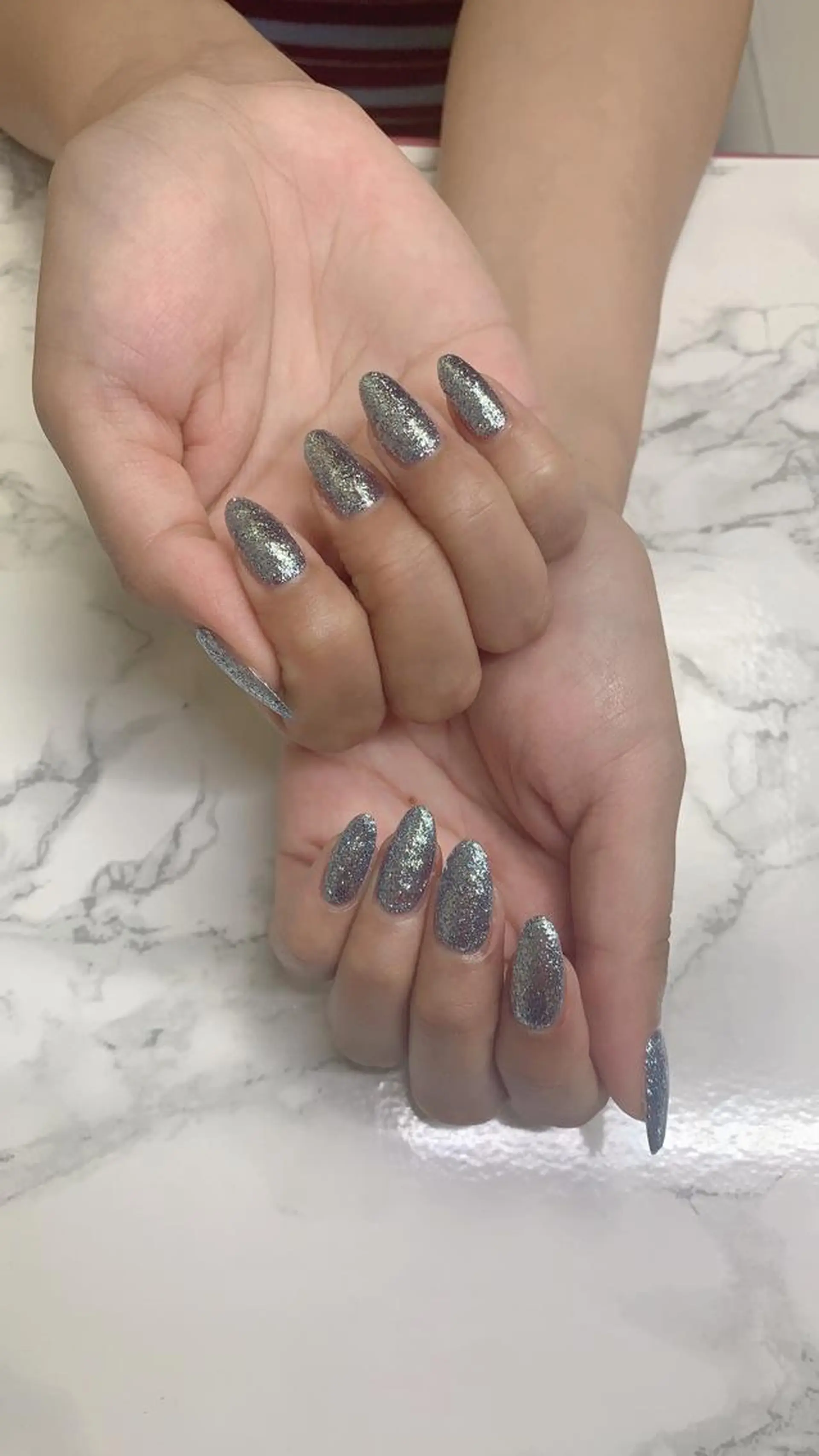 ネイル はな💎ネイル ワンホン、長さ出しのネイルデザイン