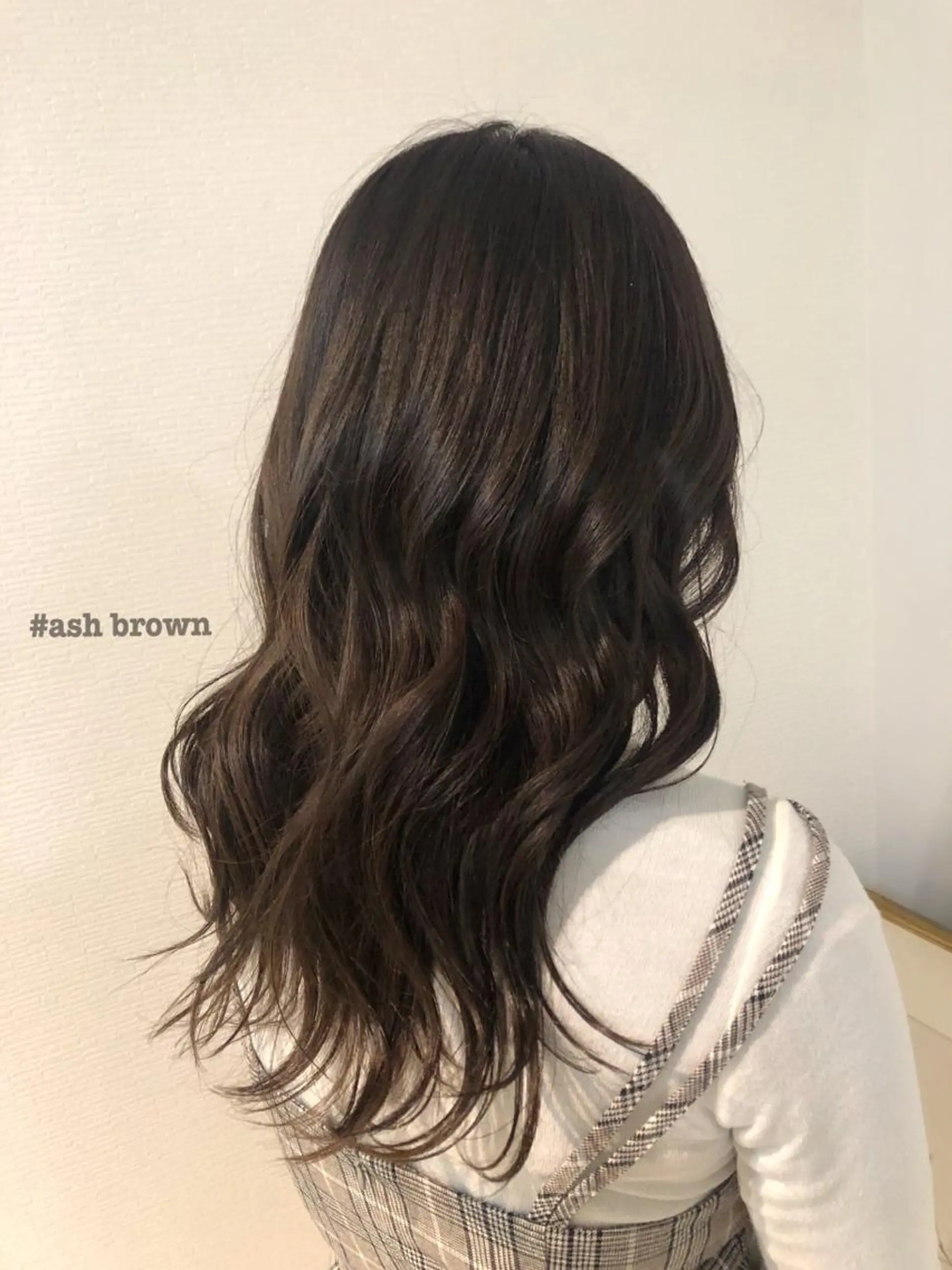 ロング カラー アッシュ アッシュブラウン ブラウンカラー ラベンダーカラー 🤍中野 レオ🤍のヘアスタイル