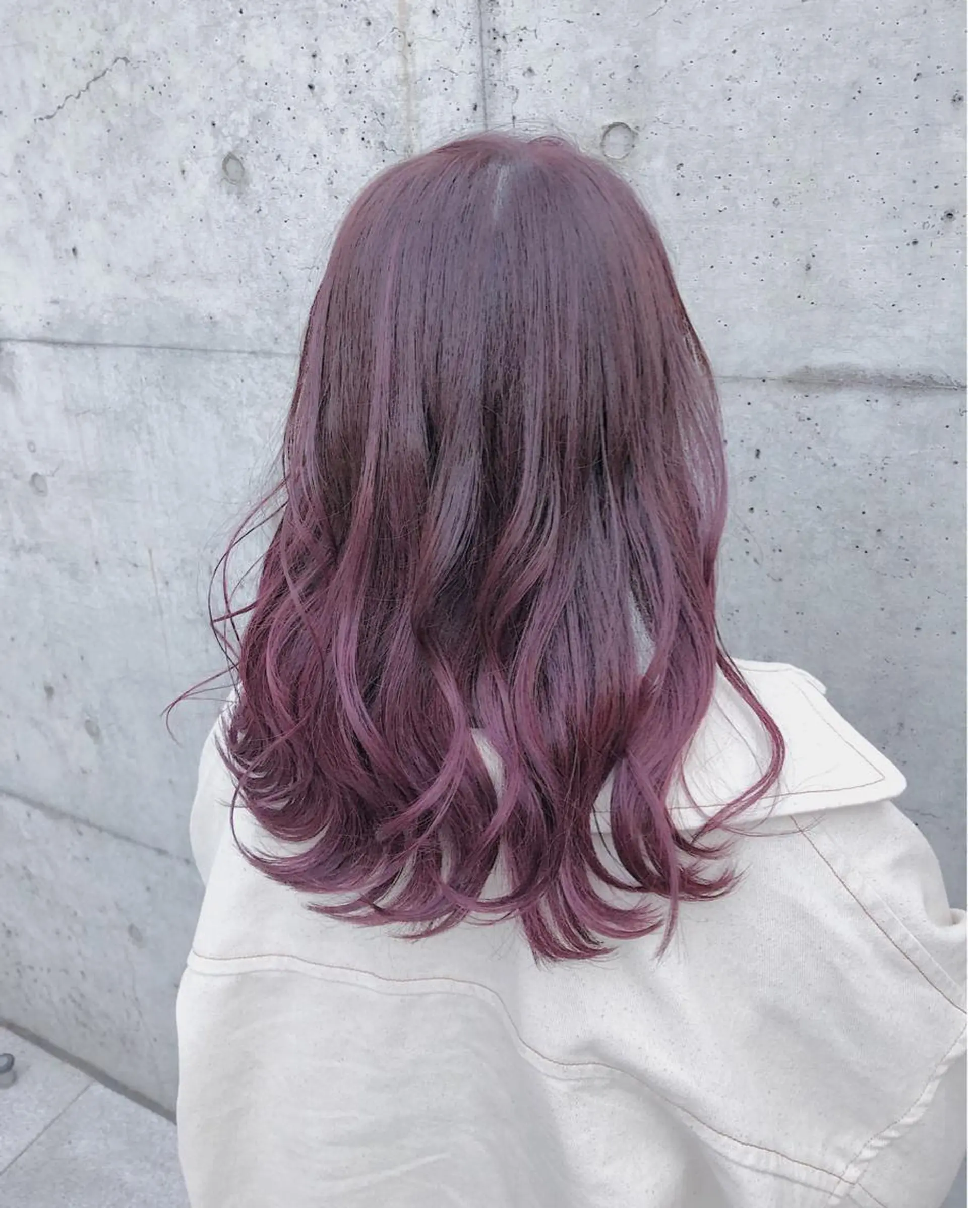 セミロング カラー ヘアアレンジ メンズ キッズ カット ヘアカラー トリートメント ヘアセット 💟Chloe原宿店 🩶ハイトーンのヘアスタイル