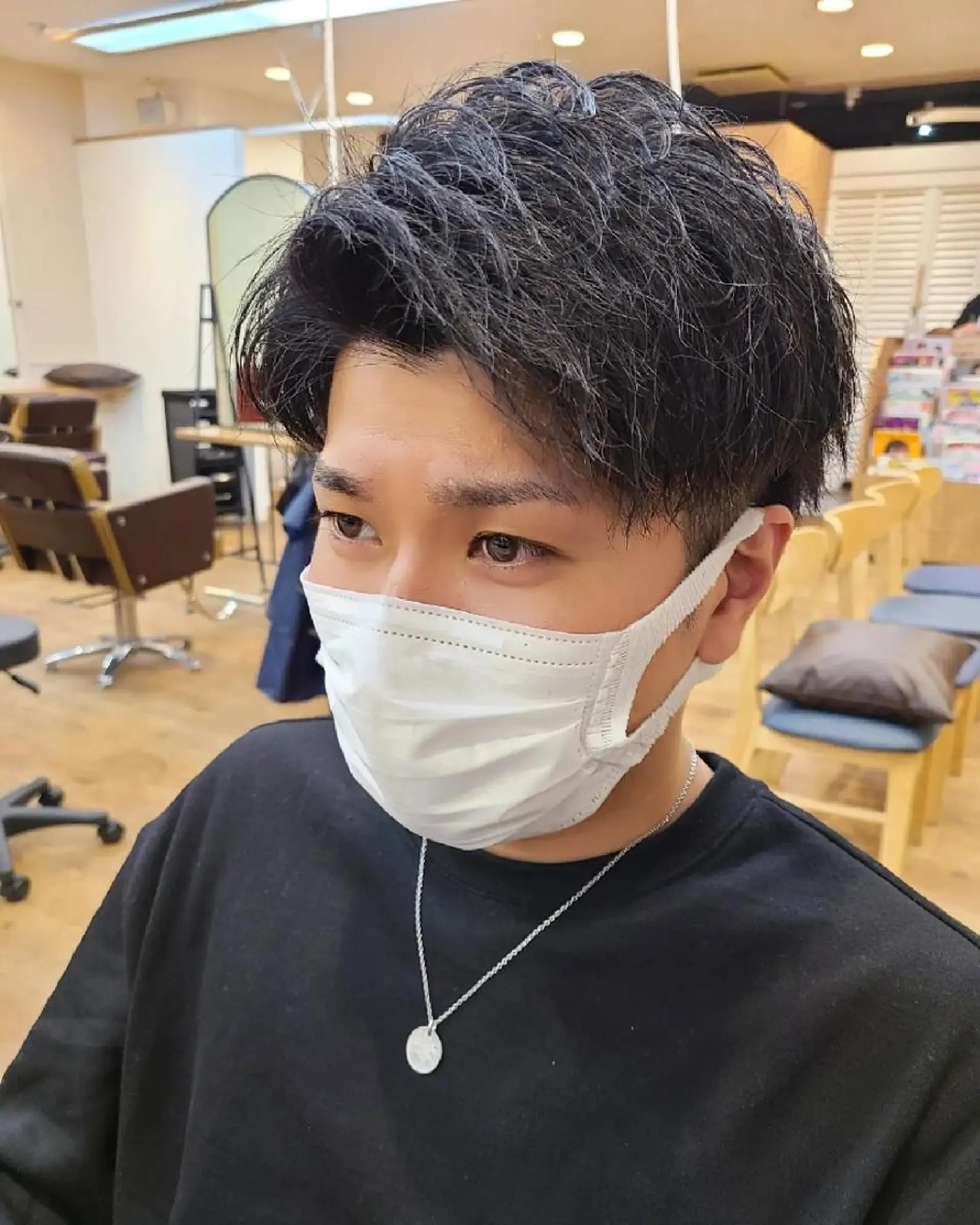ショート パーマ メンズ メンズパーマ メンズツイストパーマ ツイストパーマ カット パーマ 【ネウィ天王寺 】seiyaのヘアスタイル