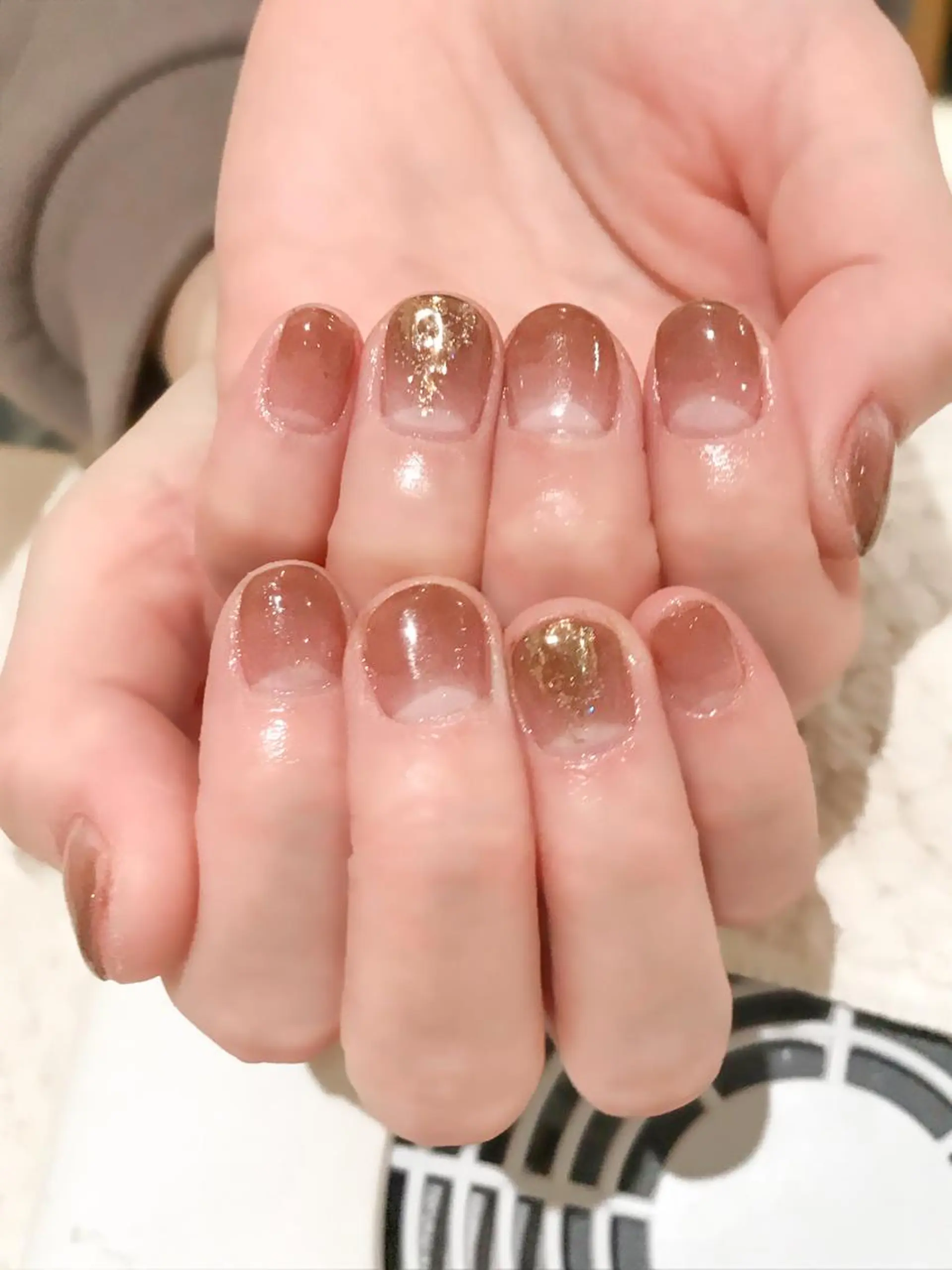 ネイル ブラウン グラデーション ラメ(グリッター) Nyanco Nailのネイルデザイン
