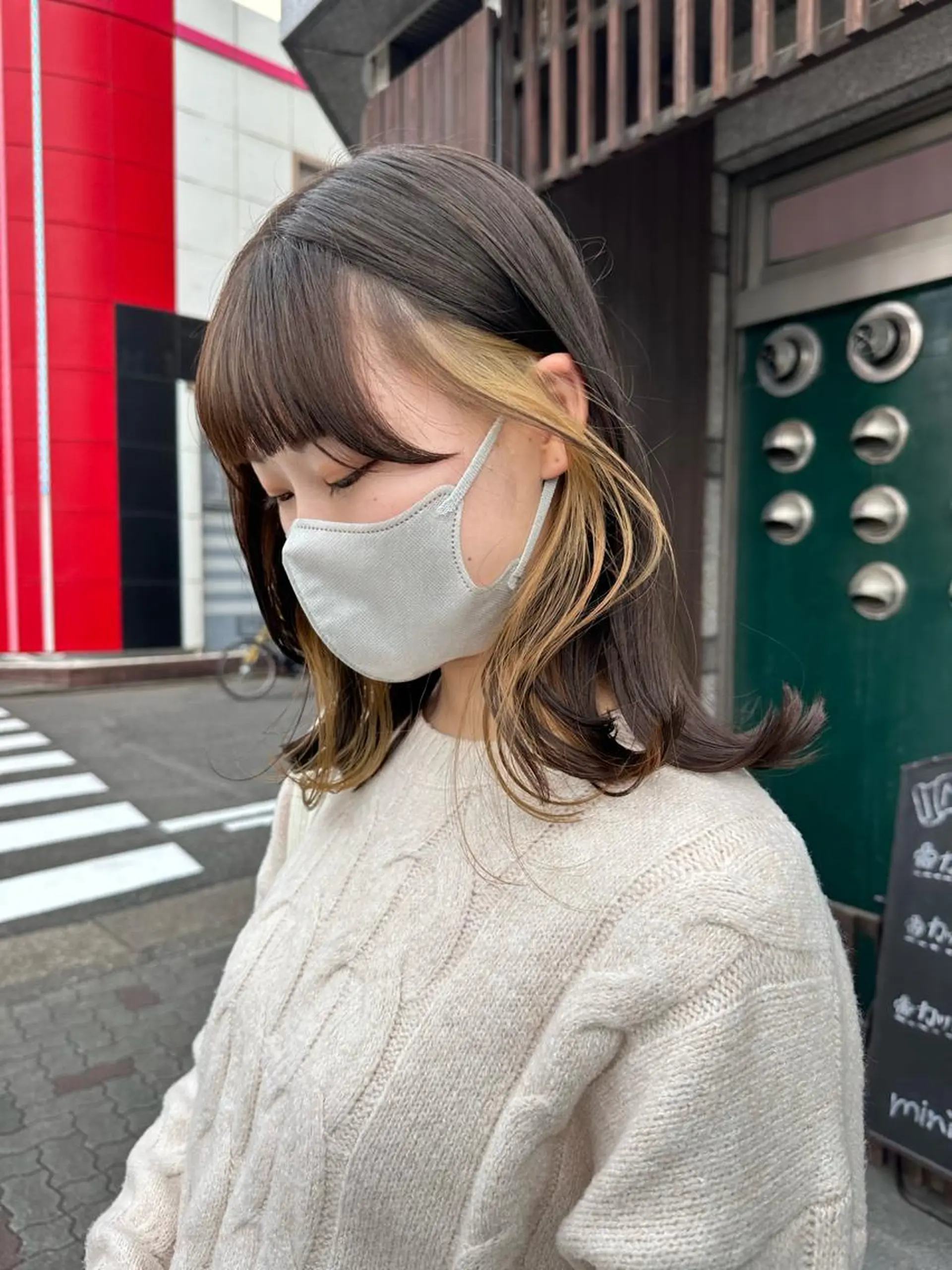 ミディアム カラー ベージュカラー イヤリングカラー 高橋 みく/ minim 暖色のヘアスタイル