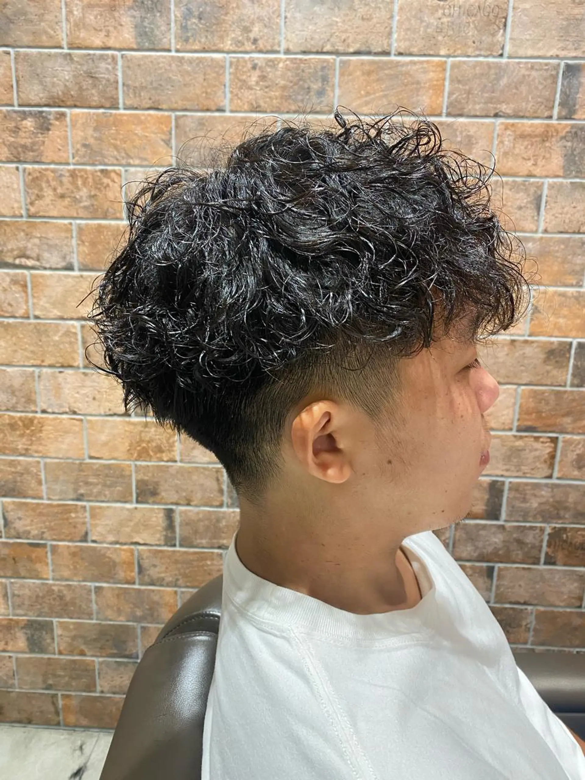 ショート メンズ メンズパーマ 似合わせスタイル 山本風太のヘアスタイル