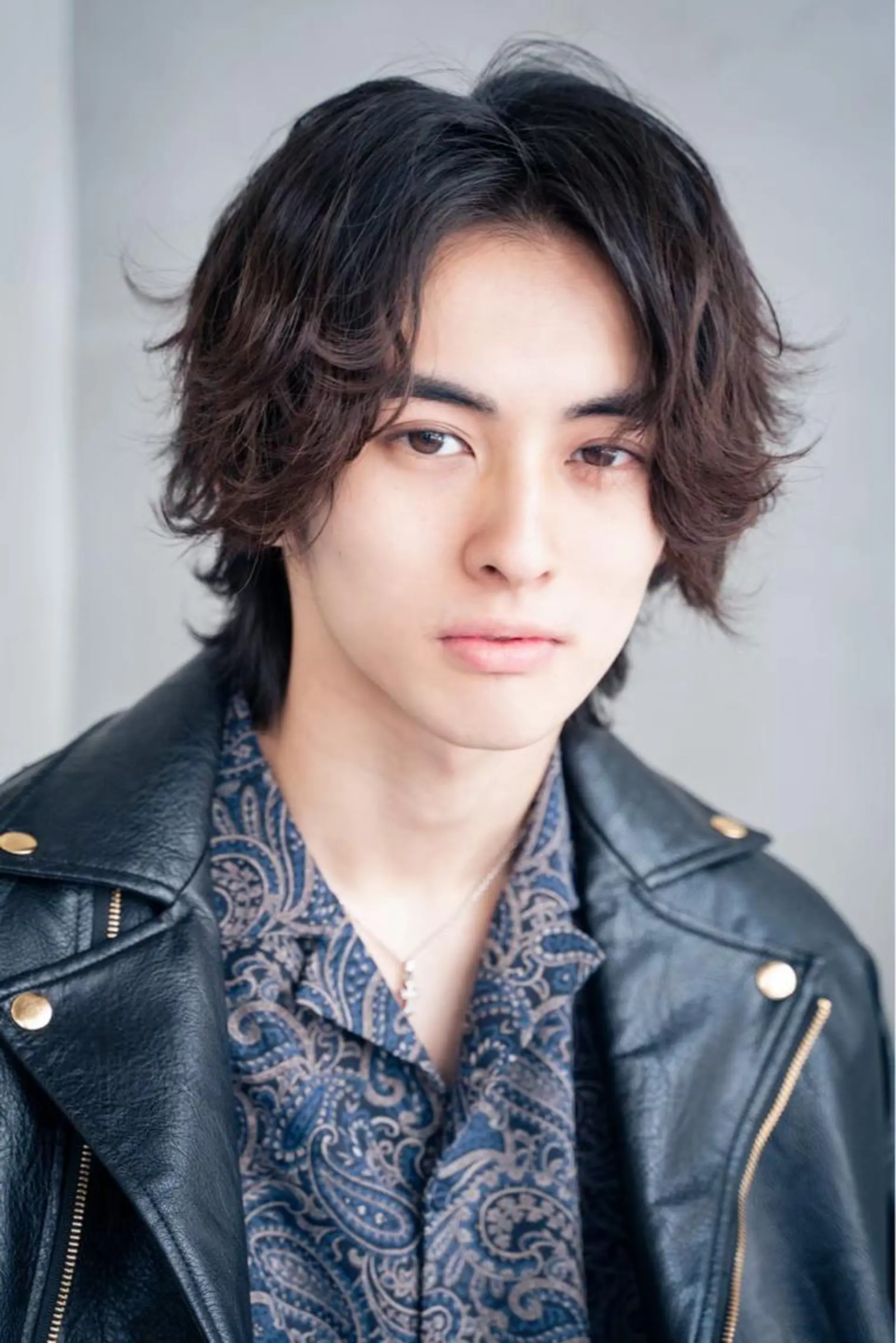 カラー メンズ アッシュ アッシュブラウン ブラウンカラー ヘアカラー トリートメント ヘアセット 金子 廉のヘアスタイル