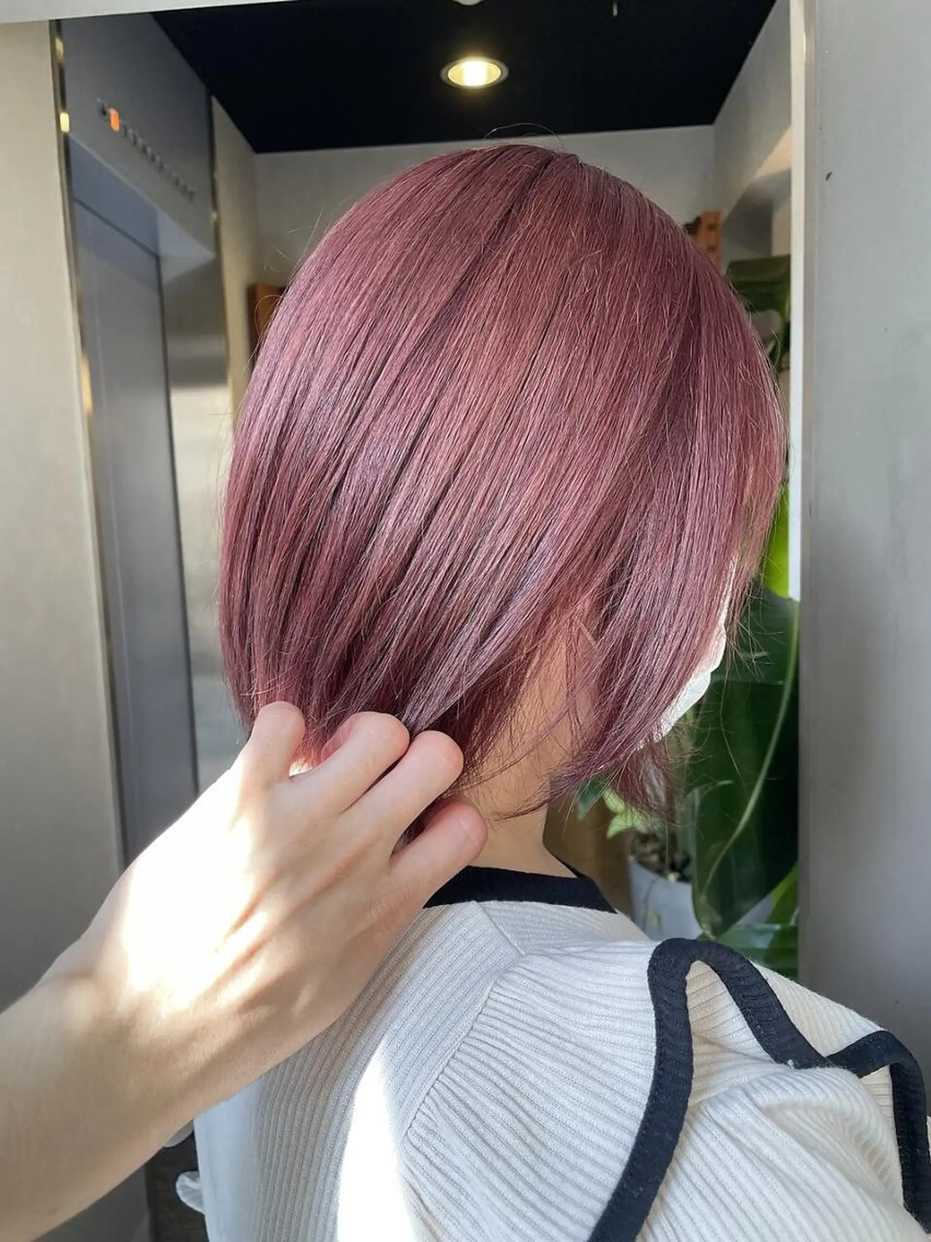 ミディアム カラー ベージュカラー ブリーチ ブリーチなしカラー オリーブベージュ 髪質改善 TIGRE tenjinのヘアスタイル