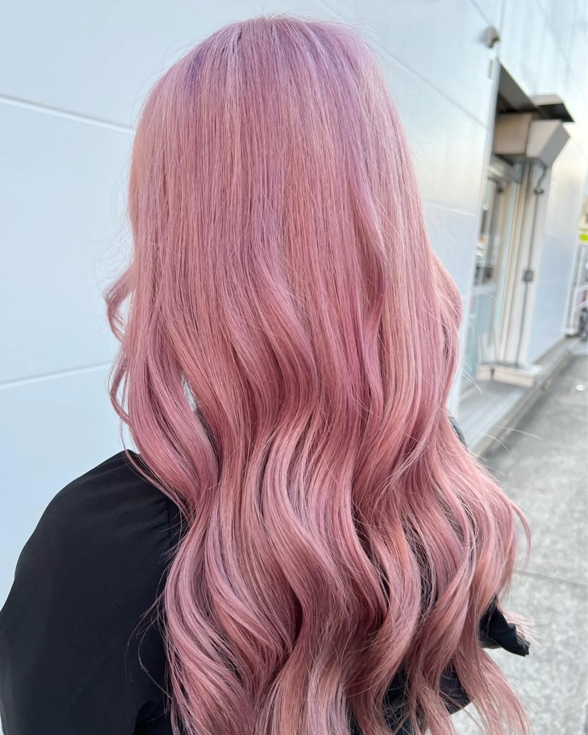 ロング カラー ブリーチ ピンクカラー まさき✂︎ブリーチ／ デザインカラーのヘアスタイル