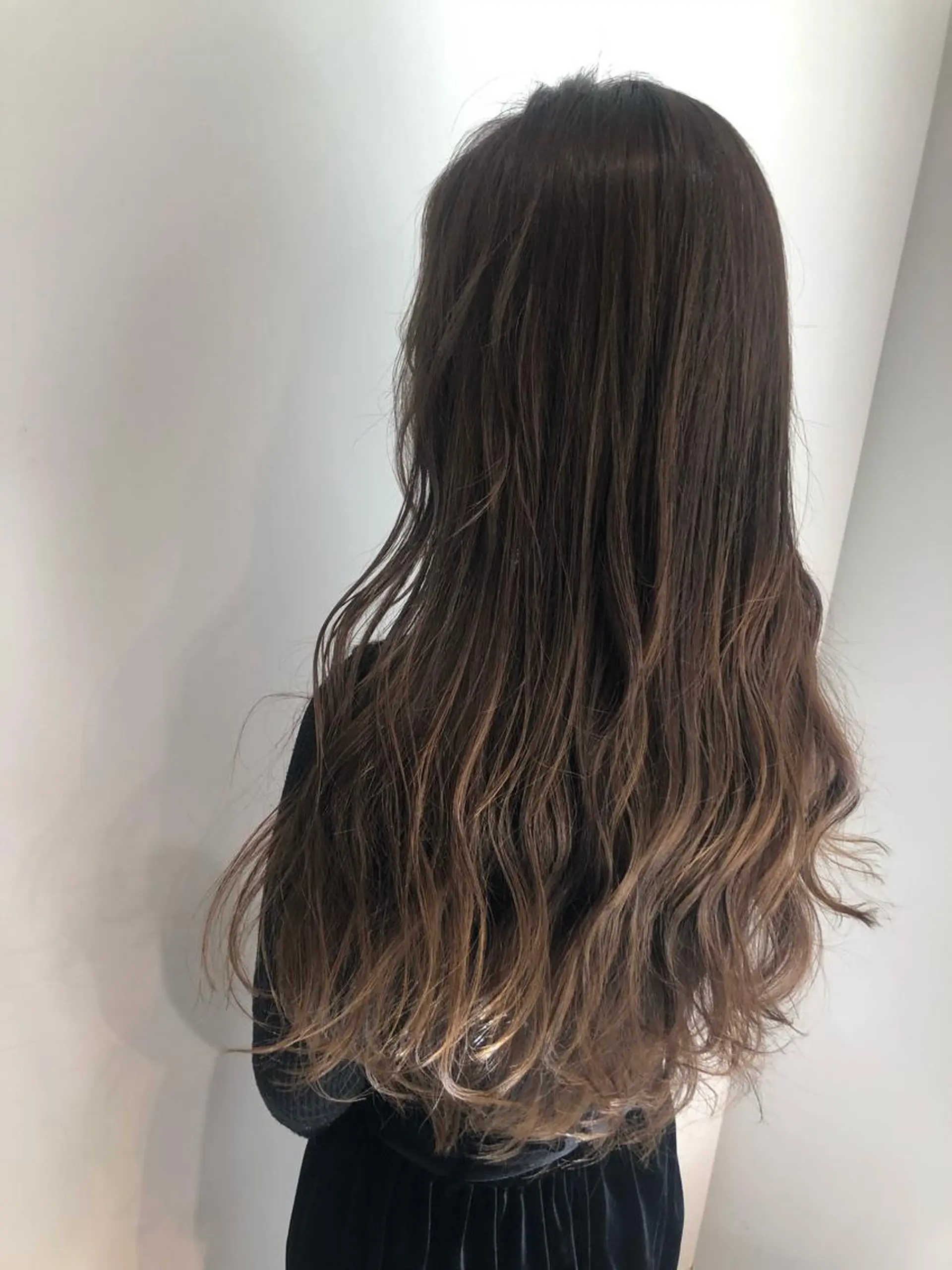 ロング カラー ベージュカラー カット ヘアカラー トリートメント scene.池袋所属・scene. haraのヘアスタイル