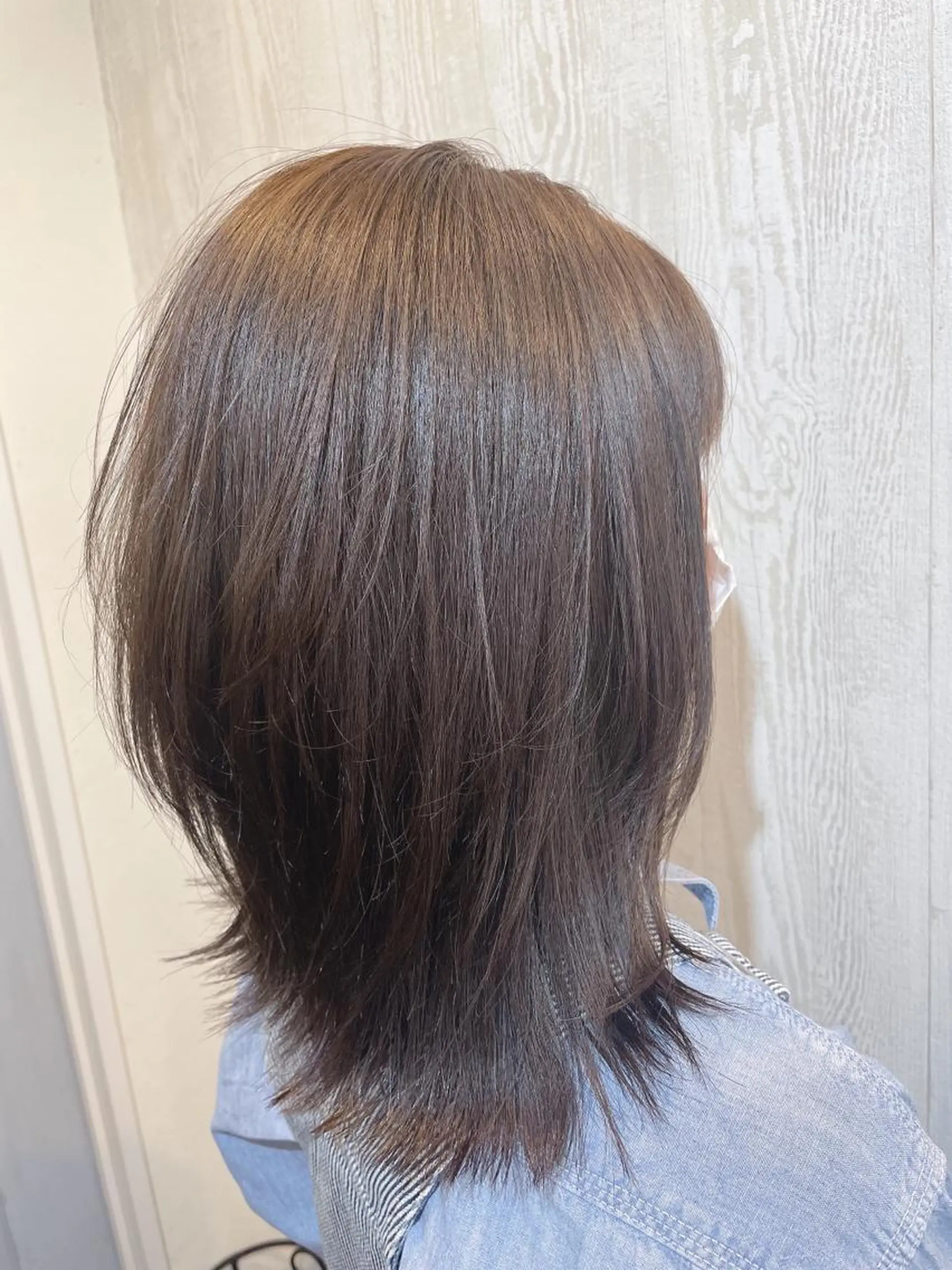 ミディアム カラー ヘアアレンジ アッシュ ベージュカラー カット HUENEST アカデミーサロンのヘアスタイル