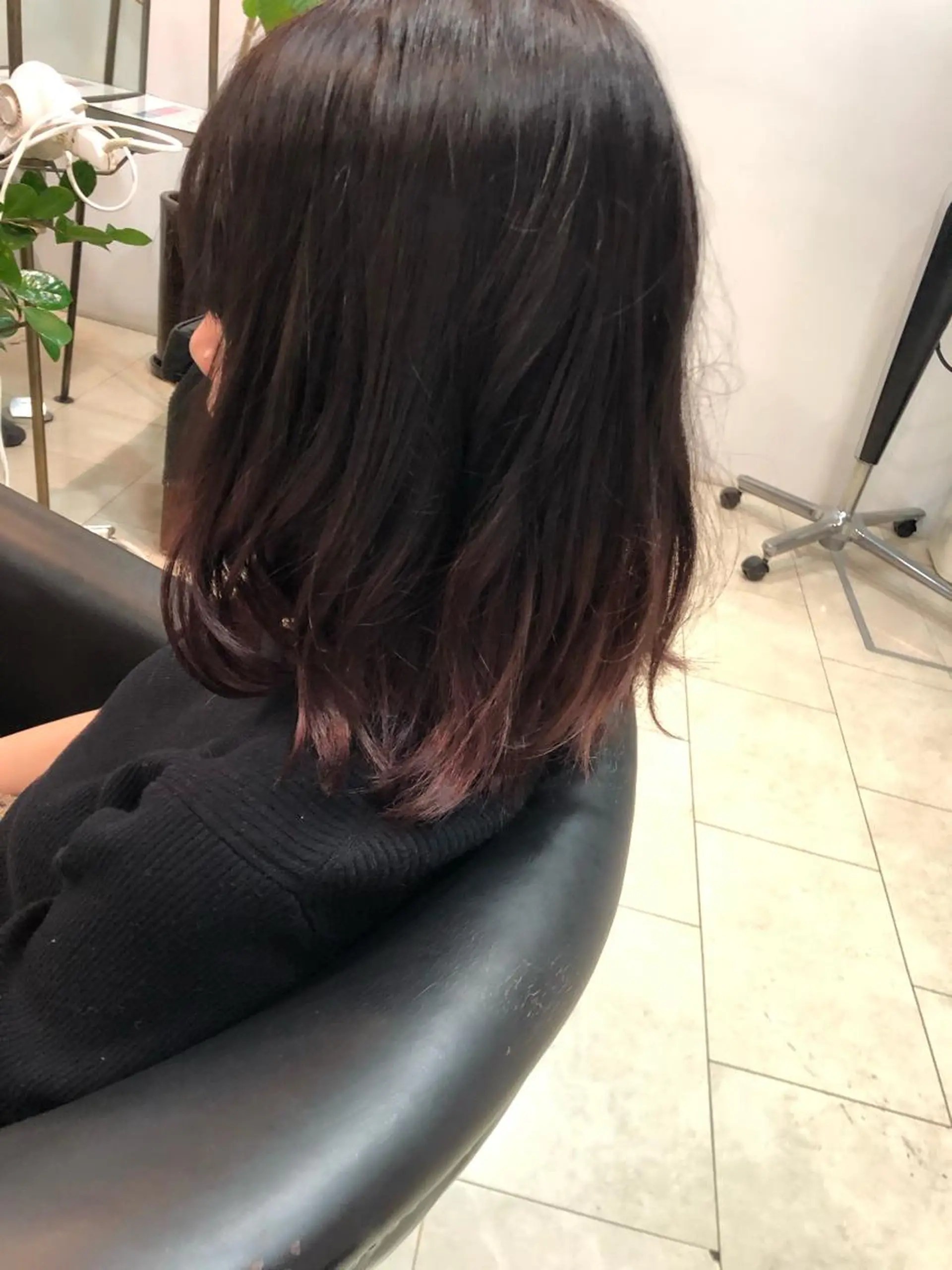 ミディアム カラー グラデーションカラー ピンクカラー バイオレットカラー 田中 貴大のヘアスタイル