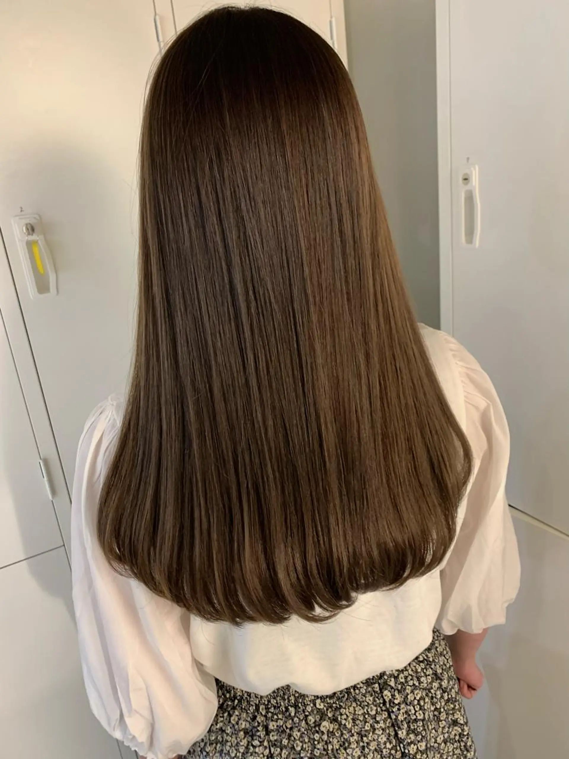 セミロング 髪質改善 カット ヘアカラー トリートメント ハイトーン✨艶髪 ✨髪質改善✨和田のヘアスタイル