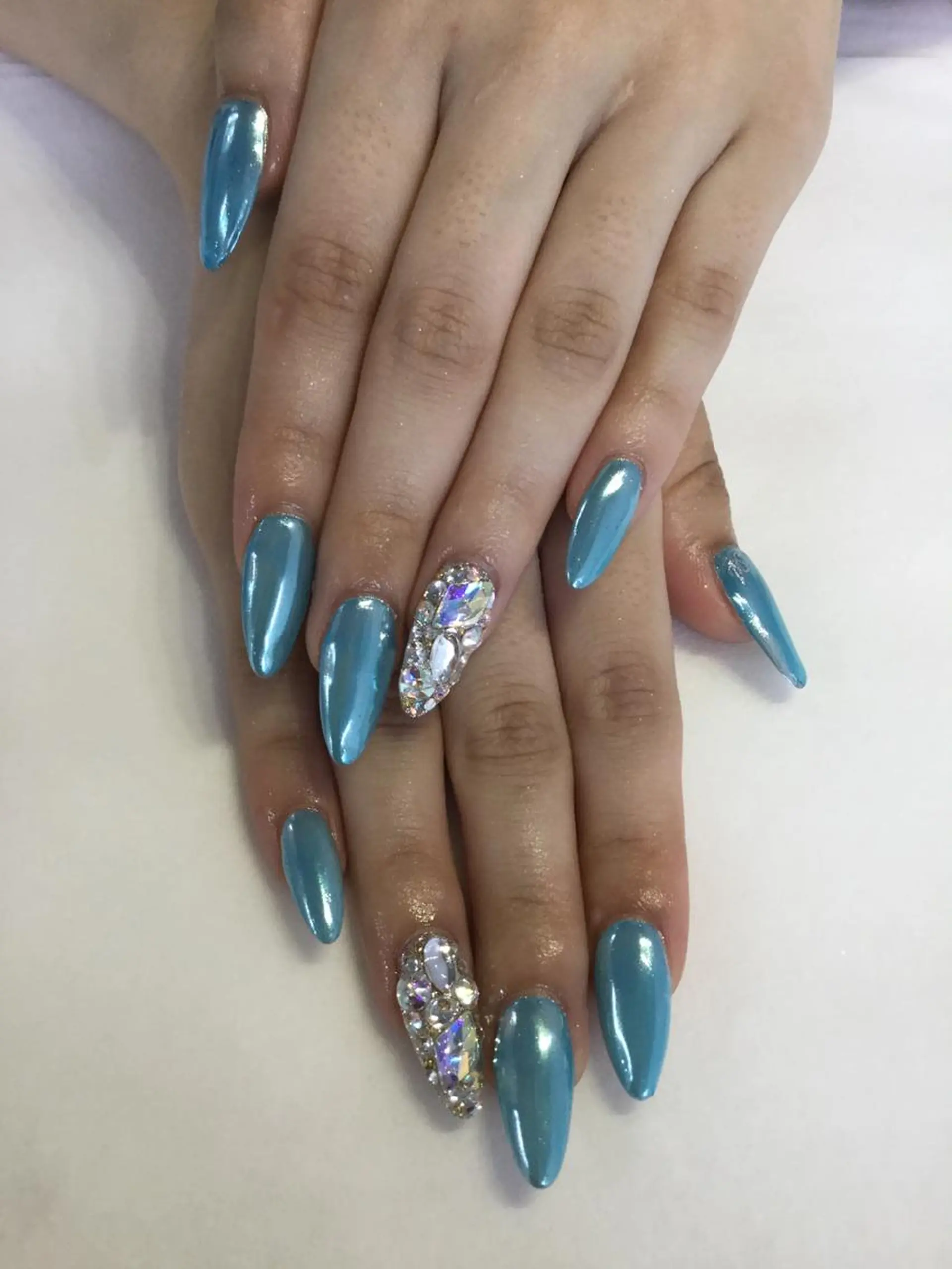 ネイル ハンドネイル 💎🐰 saki. m 🐰💎のネイルデザイン