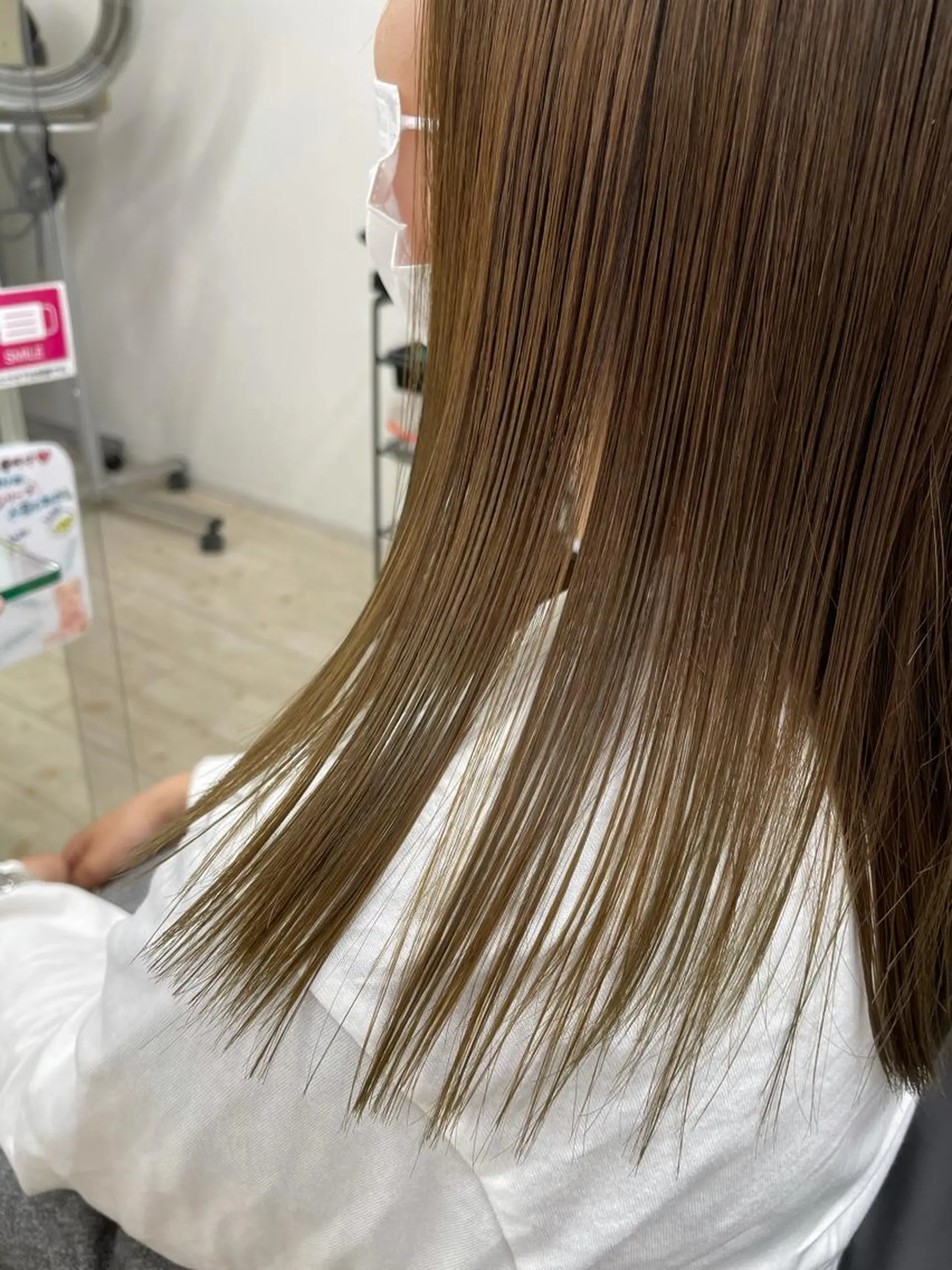 セミロング 心斎橋/海外レイヤー 募集中三好玲奈のヘアスタイル