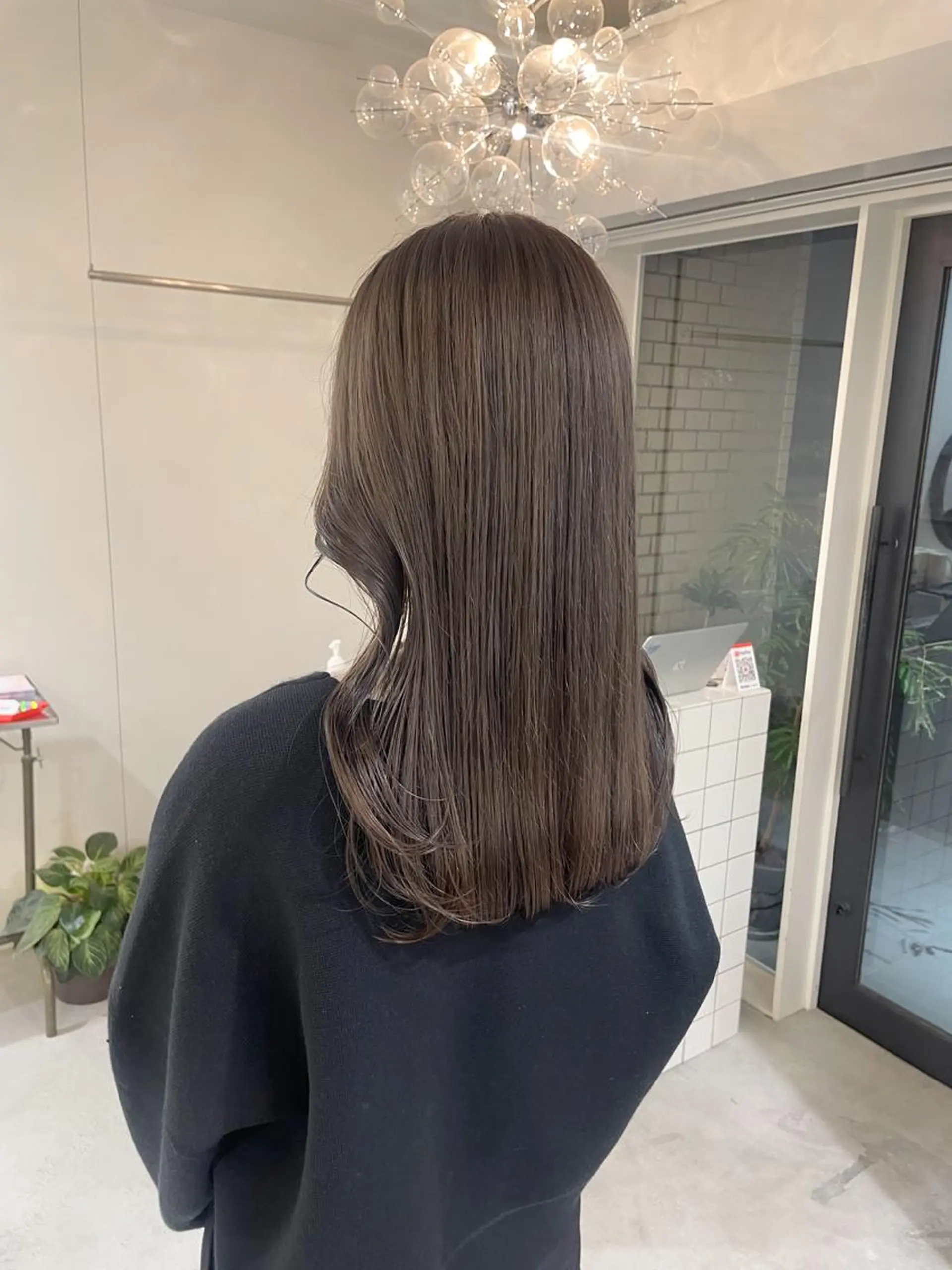 セミロング カラー Koto🌿 ブリーチなしカラーのヘアスタイル