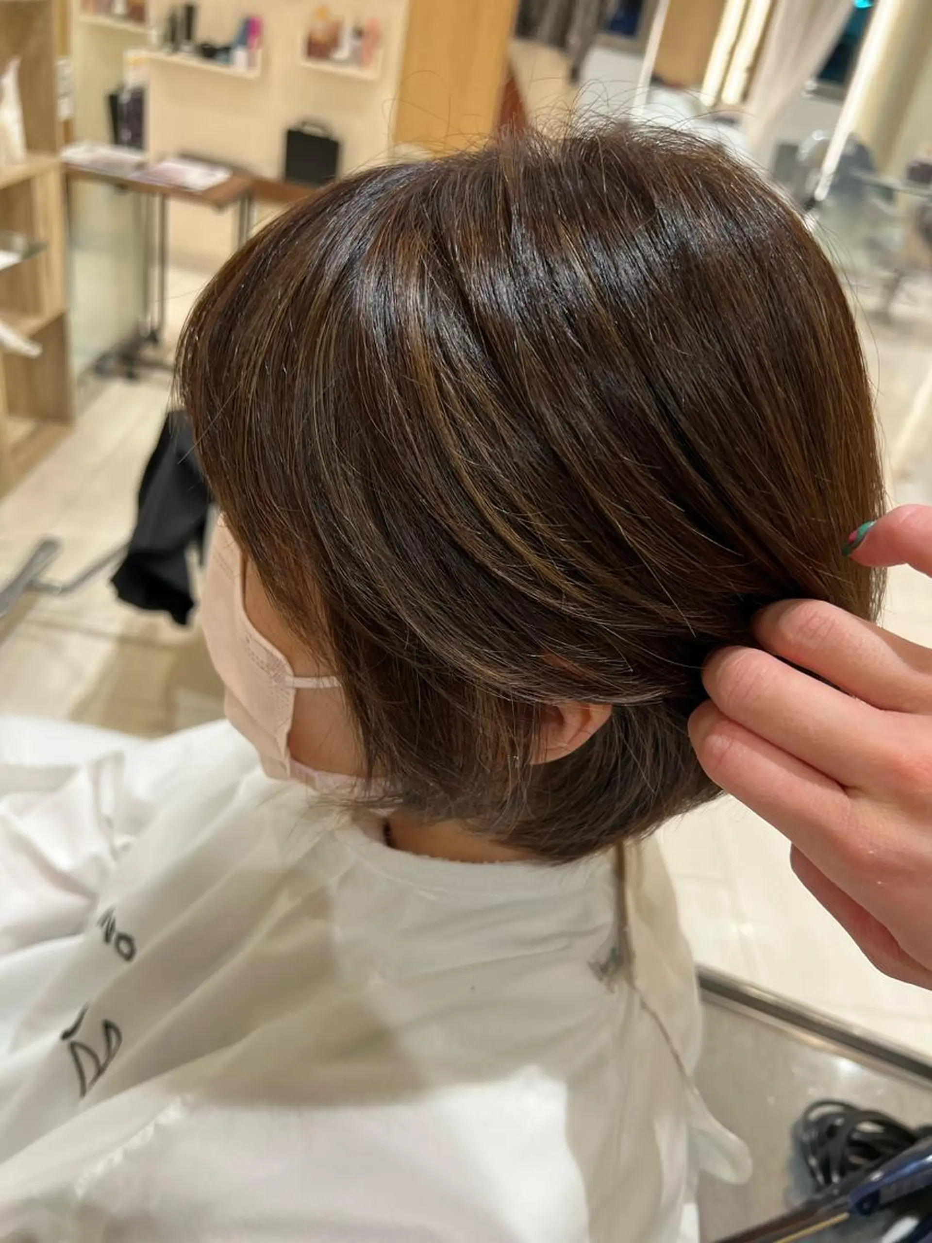 カラー 久永 菫のヘアスタイル