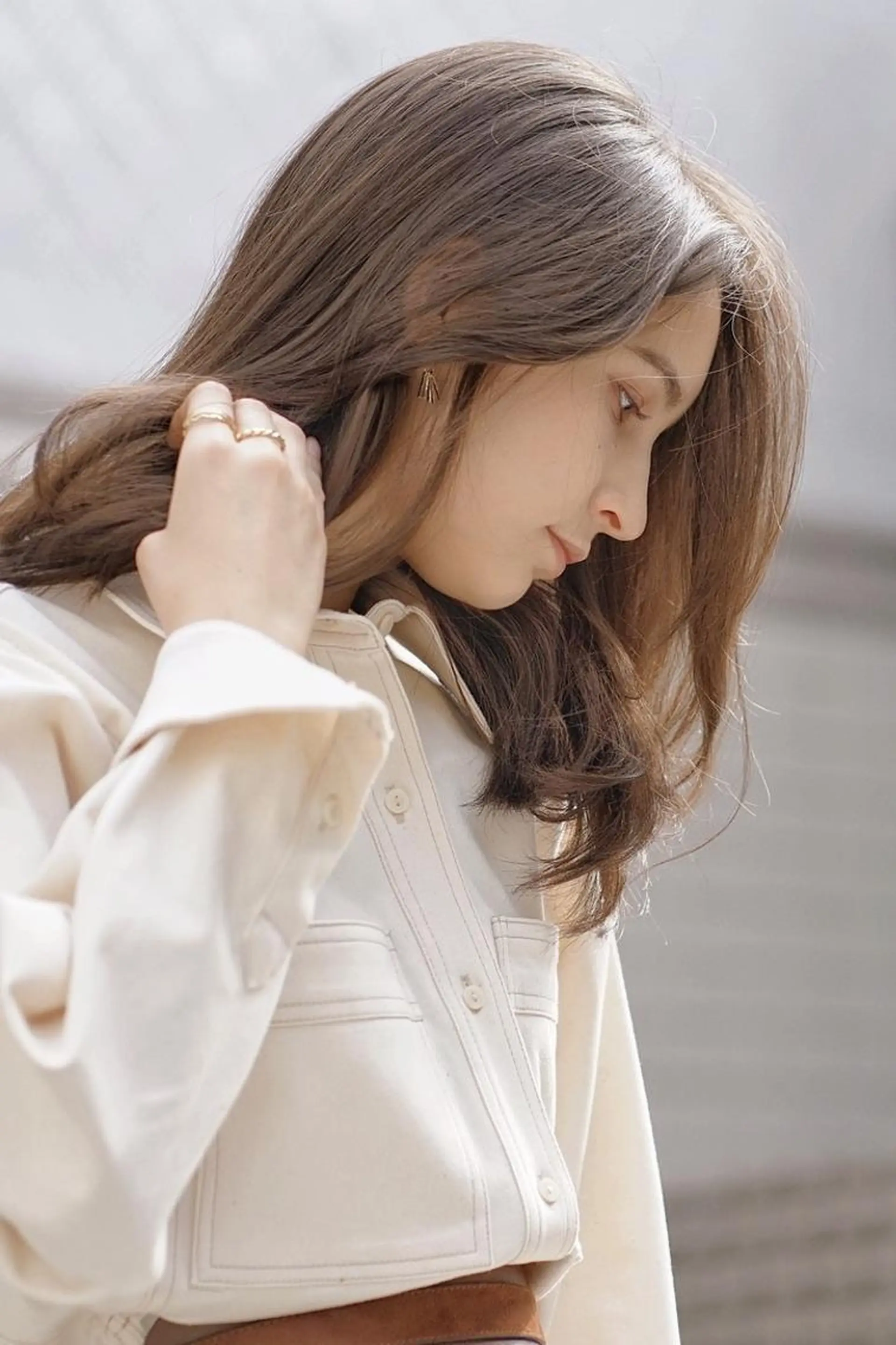 ロング カラー ベージュカラー フォギーベージュ グレージュ オリーブベージュ デート N° emirai 溝の口のヘアスタイル