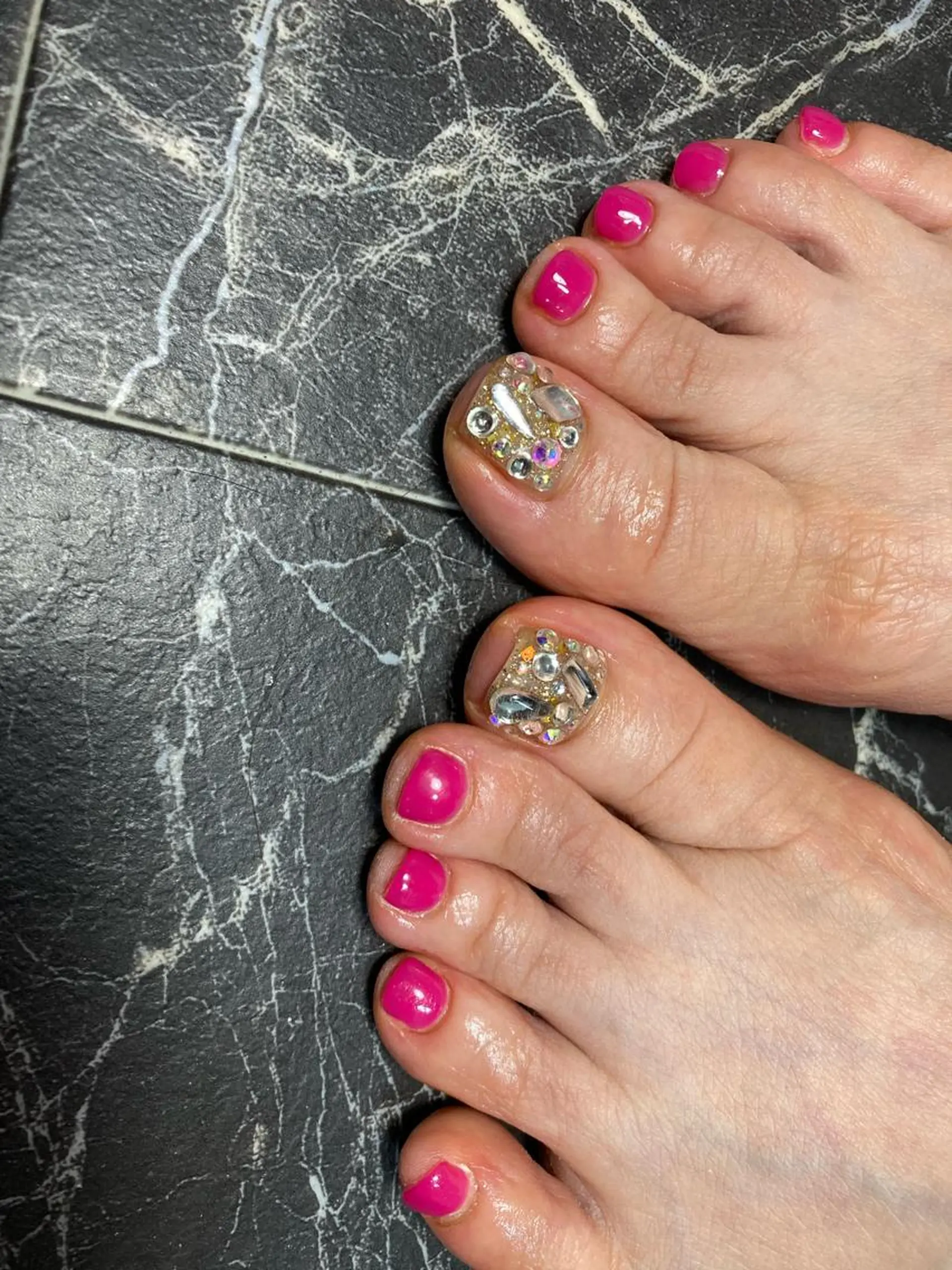 ショート ネイル ハンドネイル フットネイル ✴︎ Delightのネイルデザイン