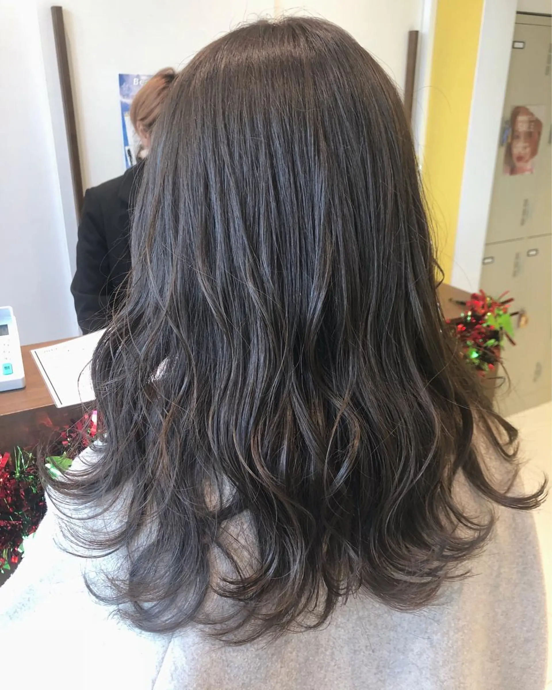 ロング カラー アッシュ イルミナカラー sano sayakaのヘアスタイル