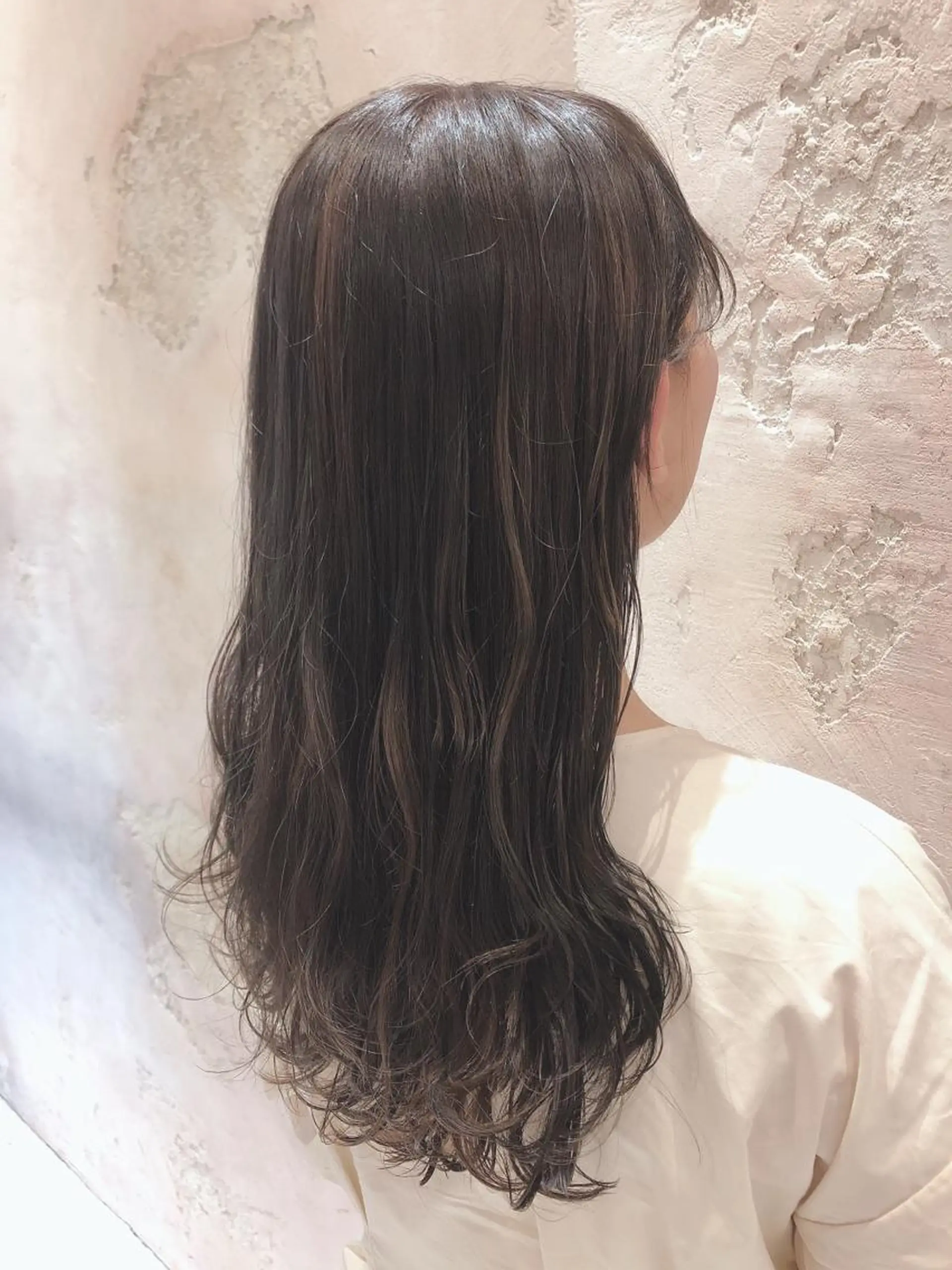 セミロング カット ヘアカラー トリートメント 代表山口ひな 髪質改善のプロのヘアスタイル