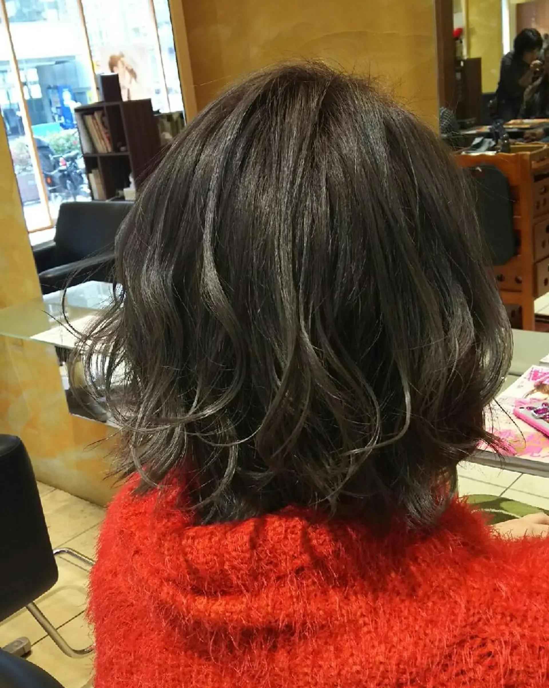 ミディアム カラー グレージュ バイオレットカラー バイオレットグレージュ カット ヘアカラー SHAFT Ieiriのヘアスタイル