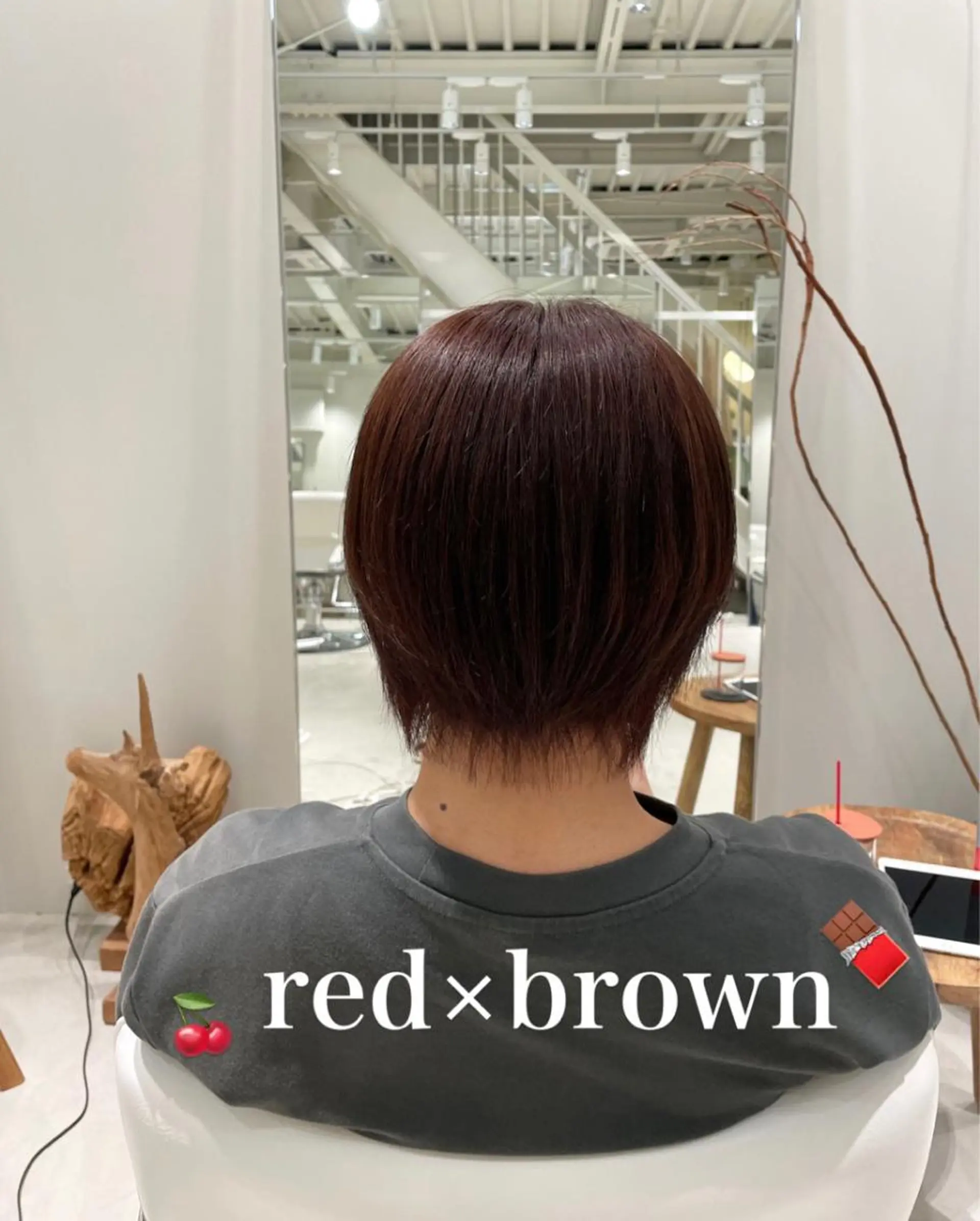 ショート 峯崎 葵のヘアスタイル