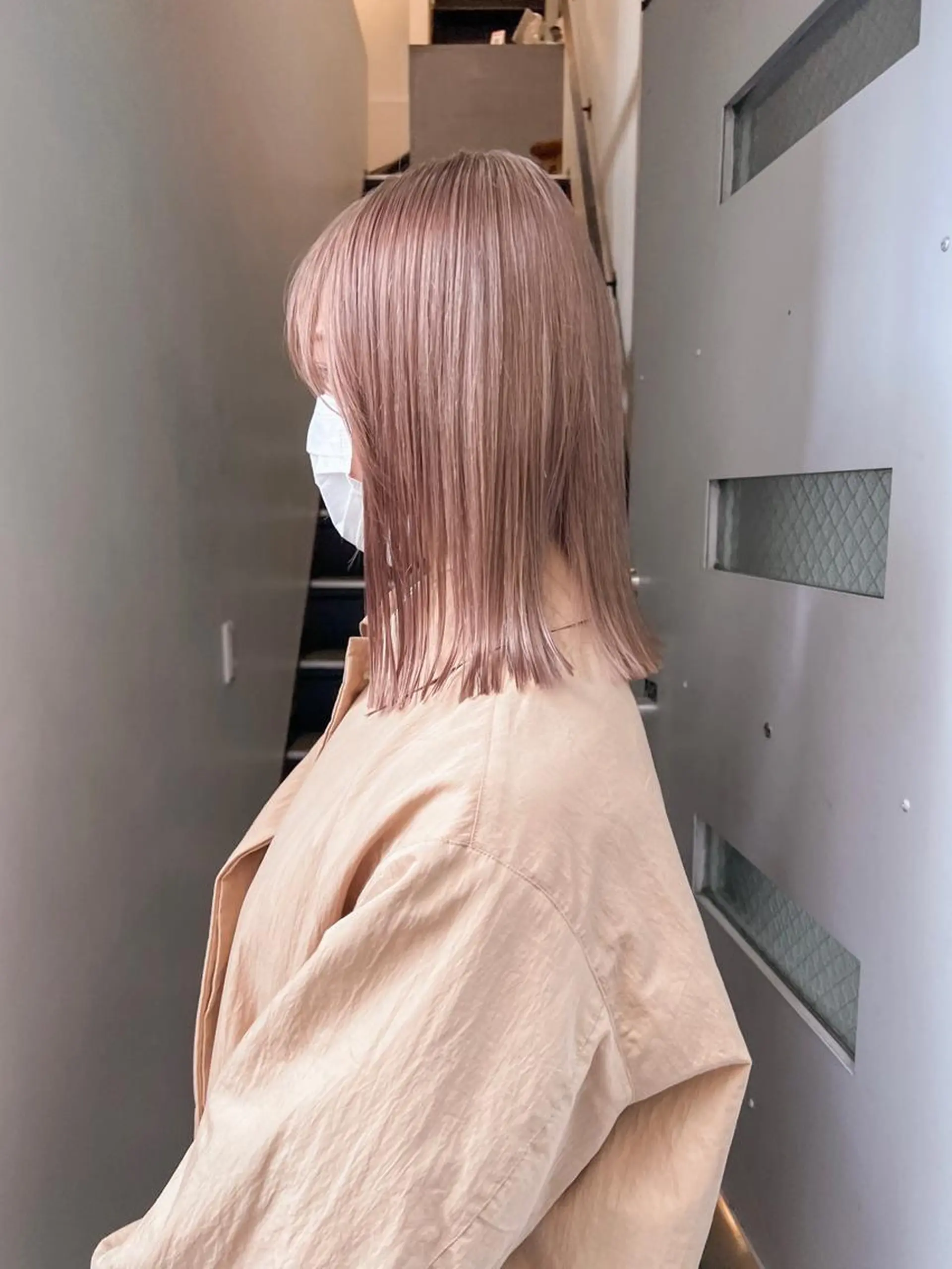 ミディアム カラー ベージュカラー ブリーチ カット ヘアカラー トリートメント wカラー 指名No1かけるのヘアスタイル