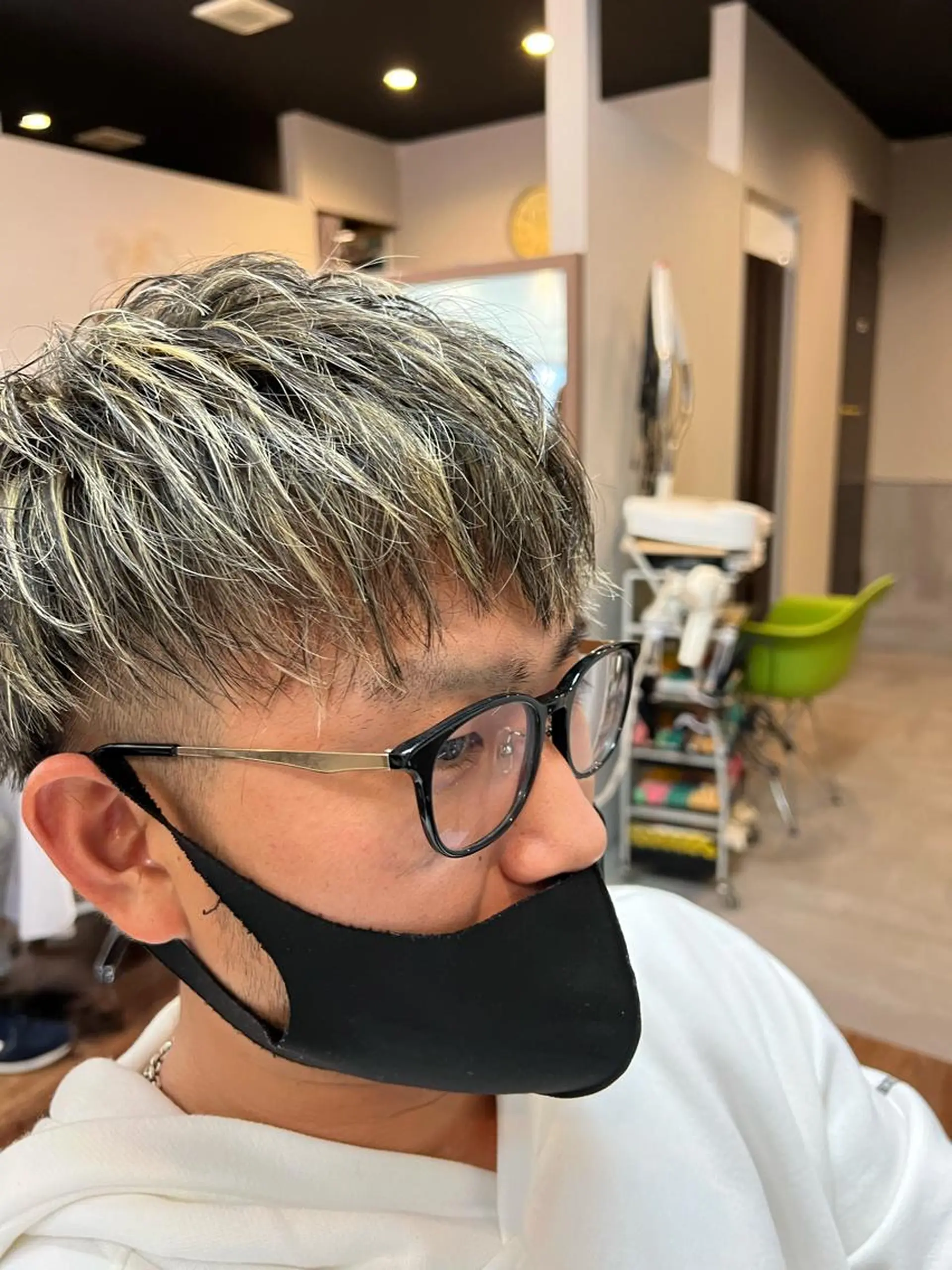 ショート ハイライト 仕上がり満足度No. 1🔥BLUCK🔥のヘアスタイル