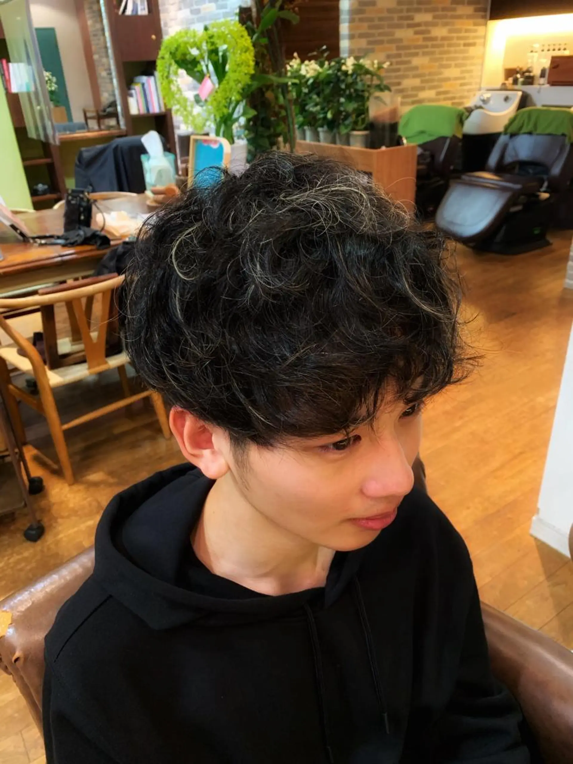ショート メンズ マッシュ メンズパーマ Lotus hair design所属・カット特化美容師 齋藤桐のヘアスタイル