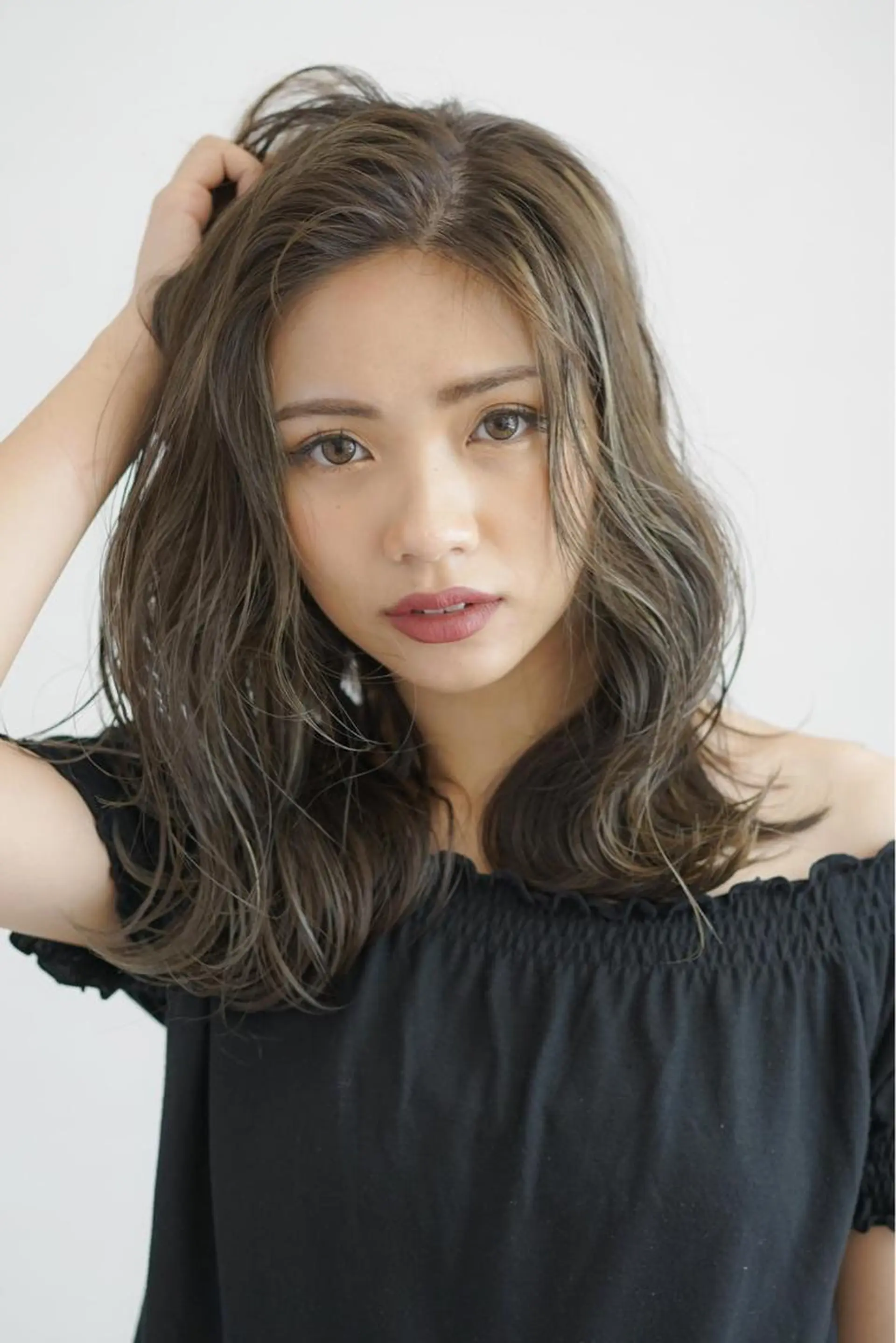 セミロング カラー ハイライトカラー ハイライト ヘアカラー 松本 明日可のヘアスタイル