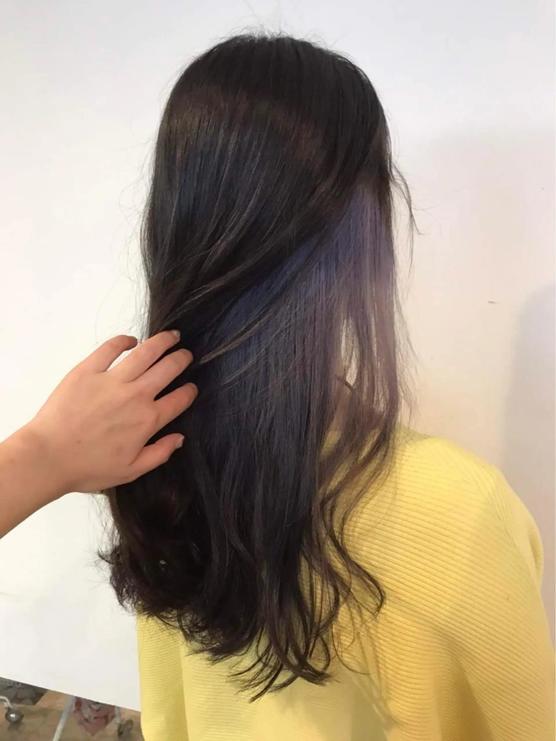 ロング カラー くろいわ りほのヘアスタイル