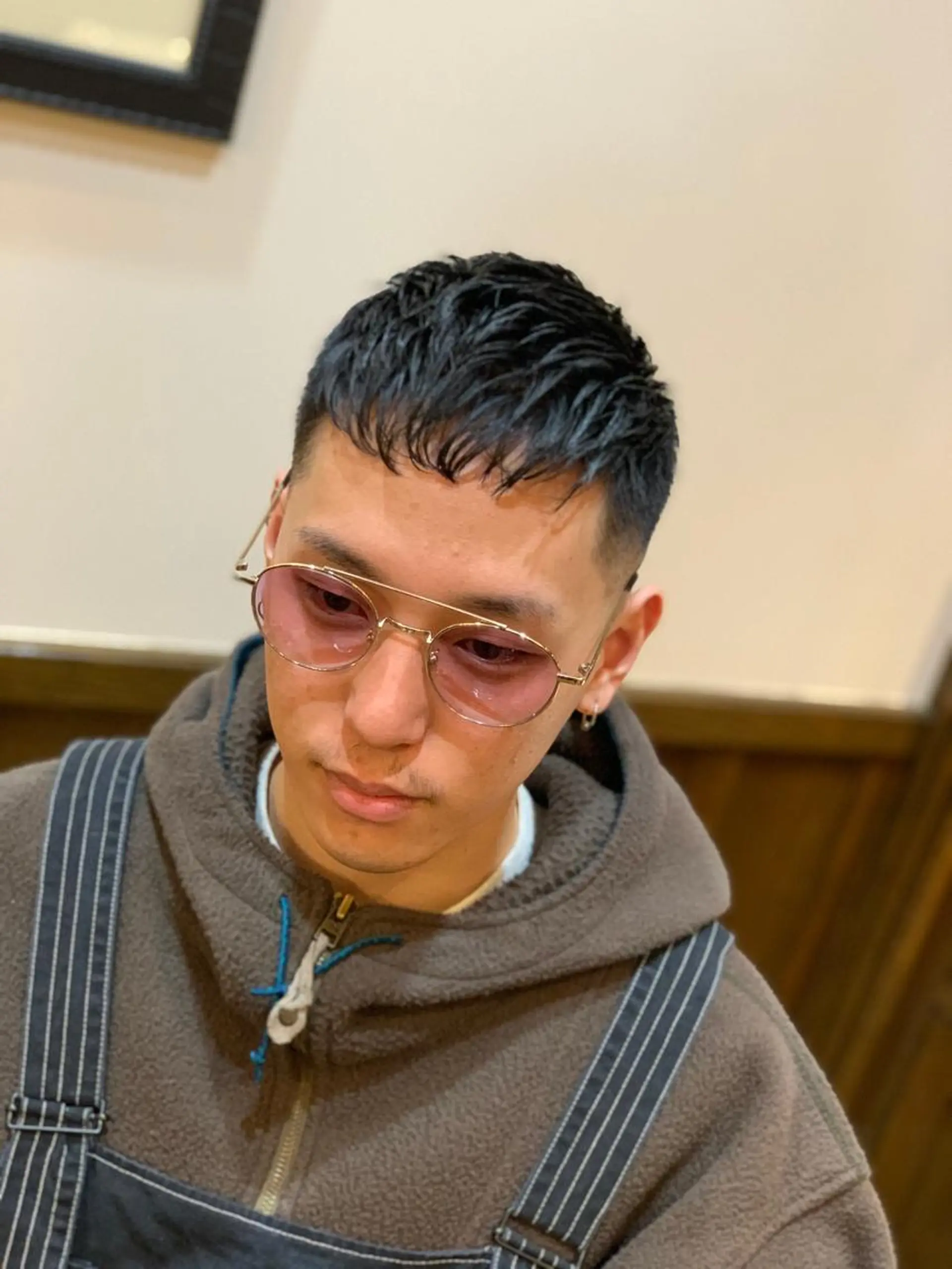 ショート 近藤 真のヘアスタイル