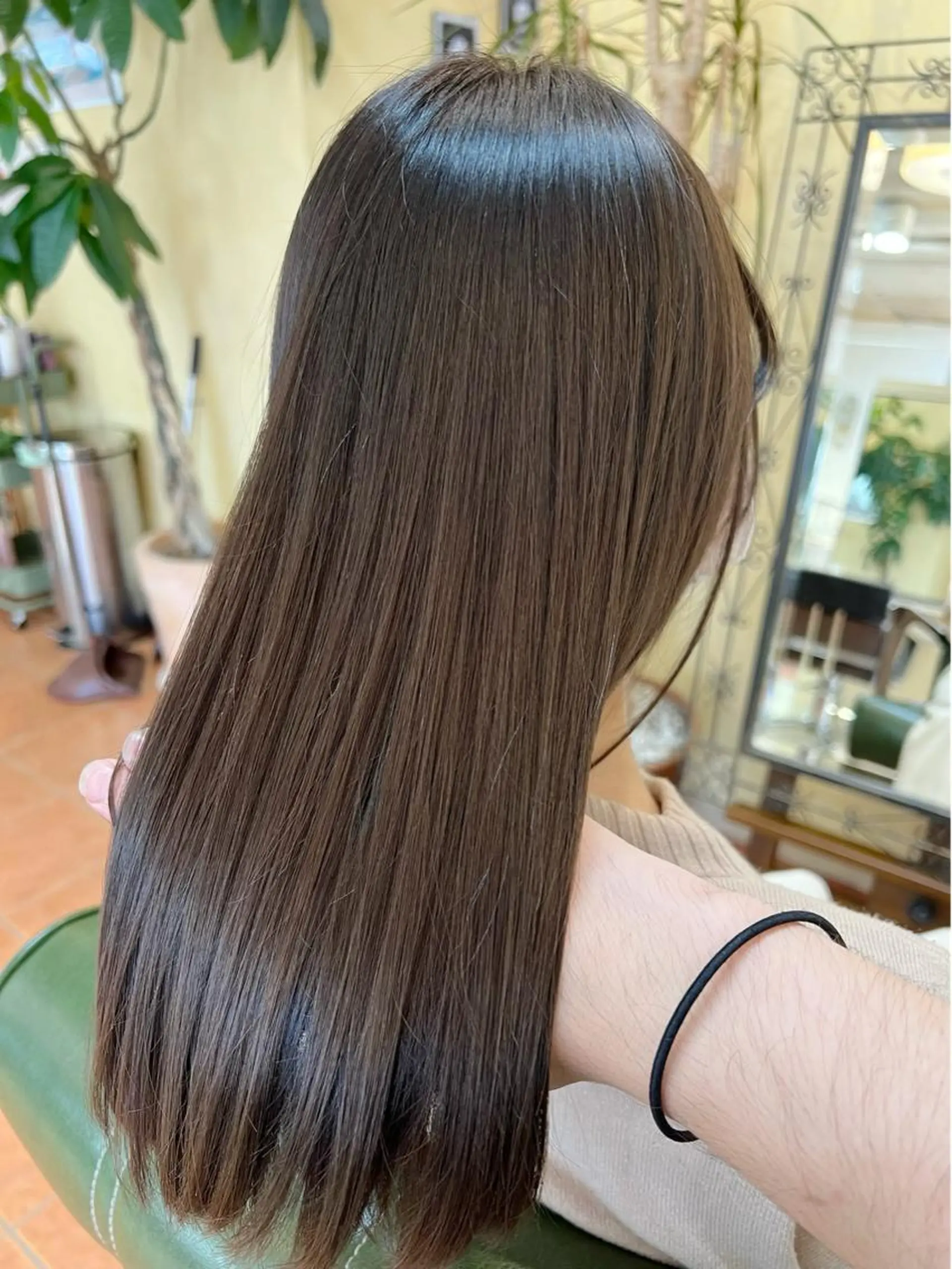 セミロング カラー 石井 佑樹のヘアスタイル