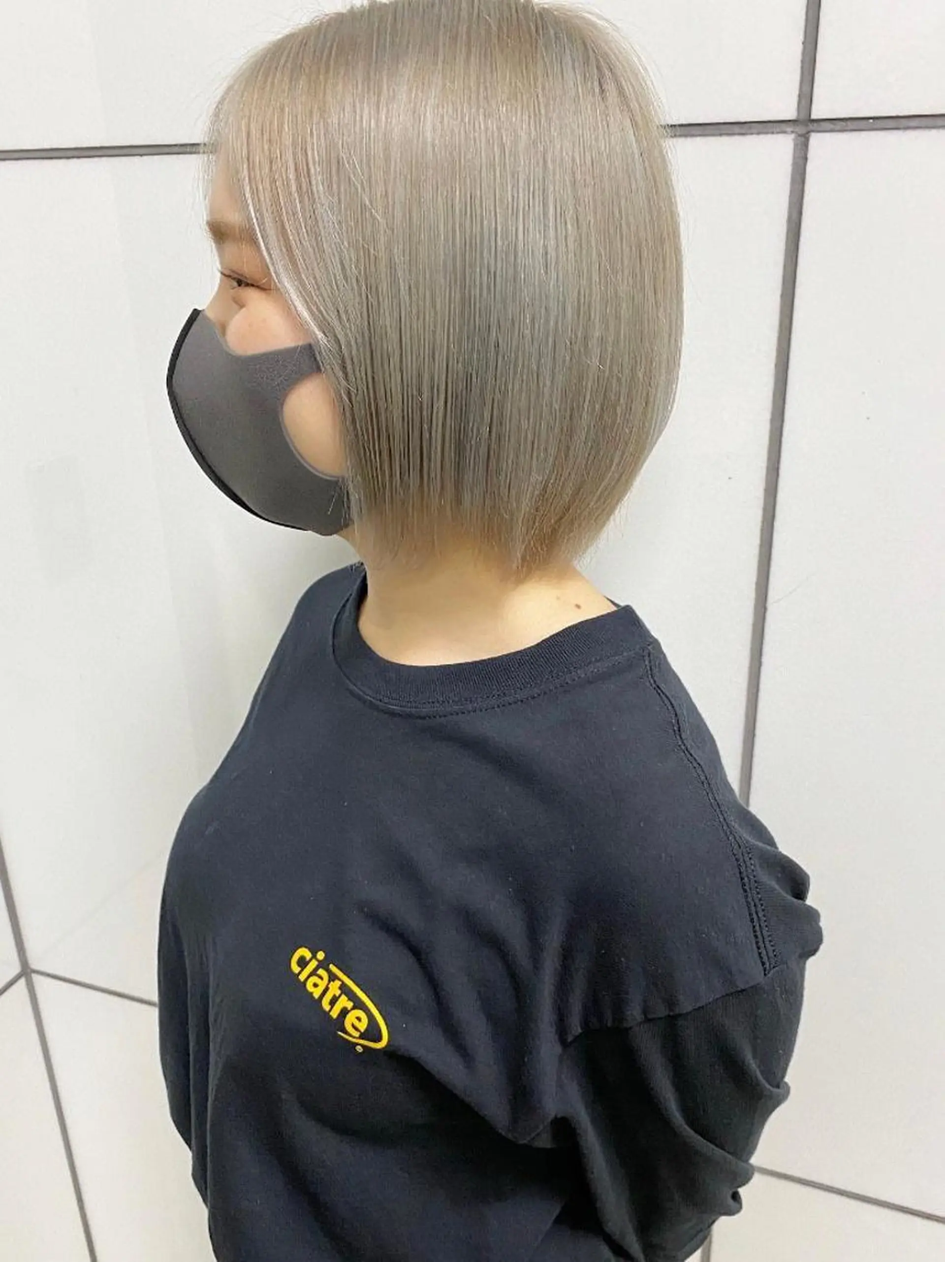 ショート ハイトーン/ベージュ 指名No.1荒木涼太のヘアスタイル