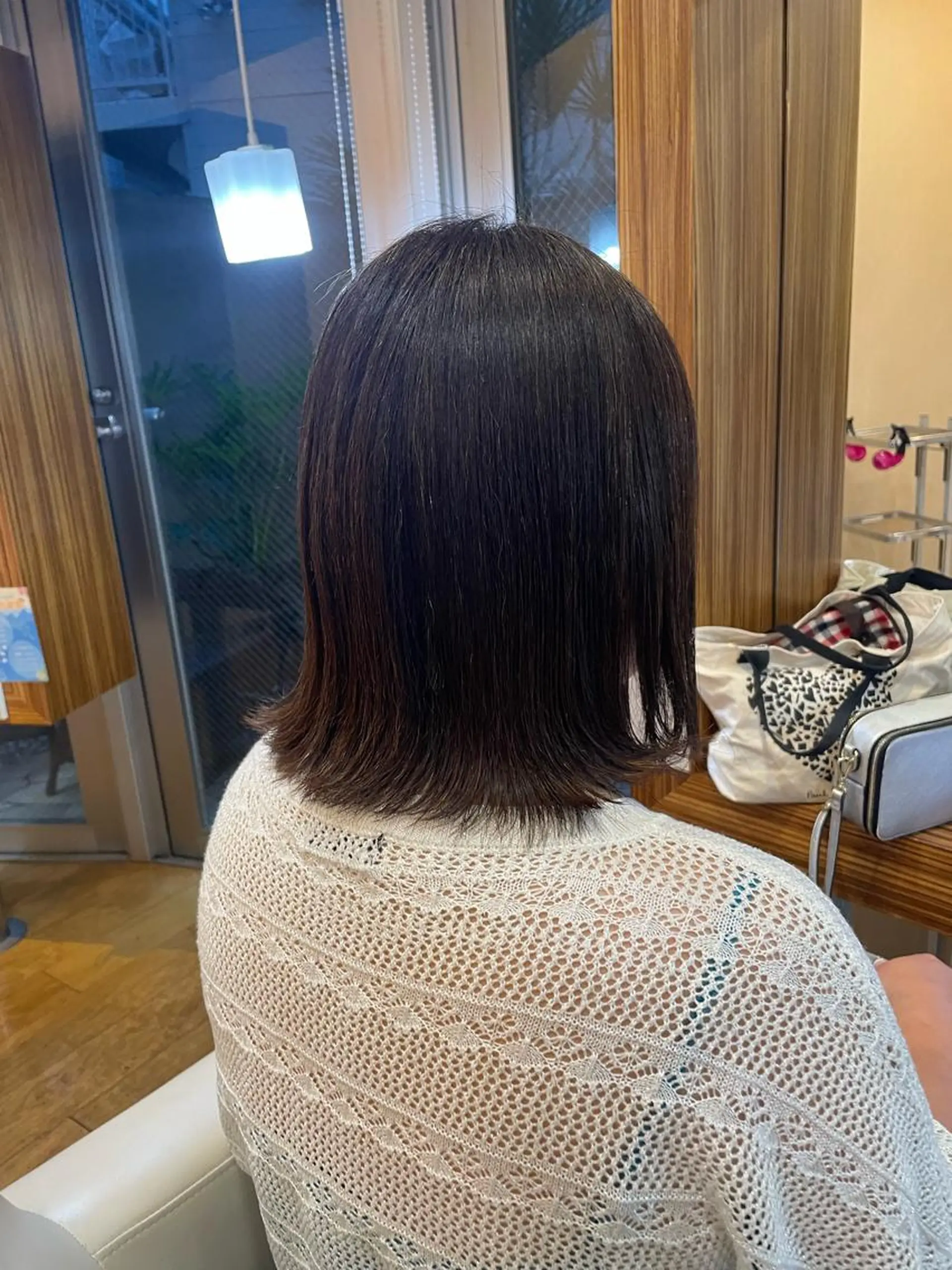 ミディアム 本多 美羽のヘアスタイル