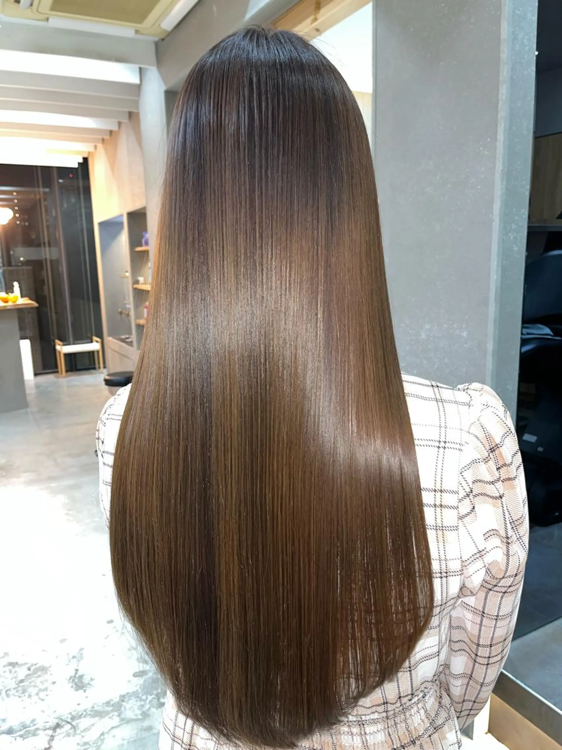 セミロング カラー カット 縮毛矯正 トリートメント ヘアセット ボブ×縮毛矯正× 髪質改善/三ツ木一生のヘアスタイル