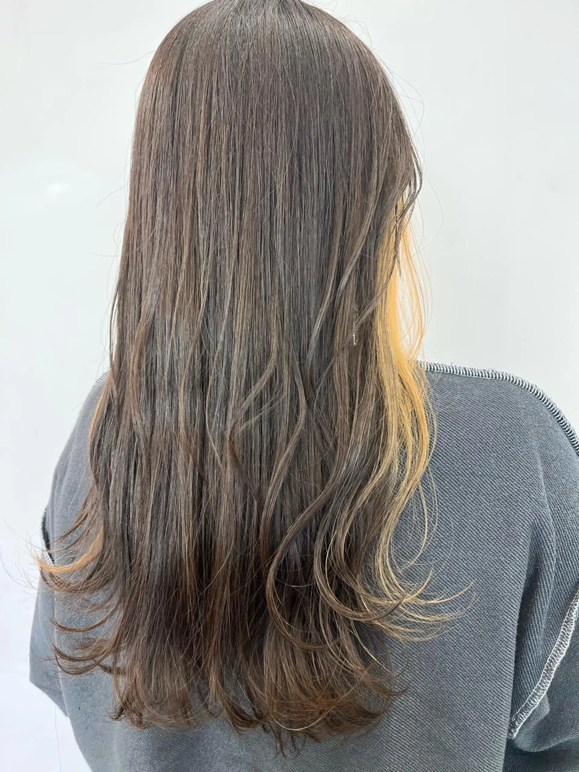 ロング カラー ベージュカラー SALOWIN神戸三宮店所属・【美髪を叶える】中谷 彰宏（アキ)のヘアスタイル