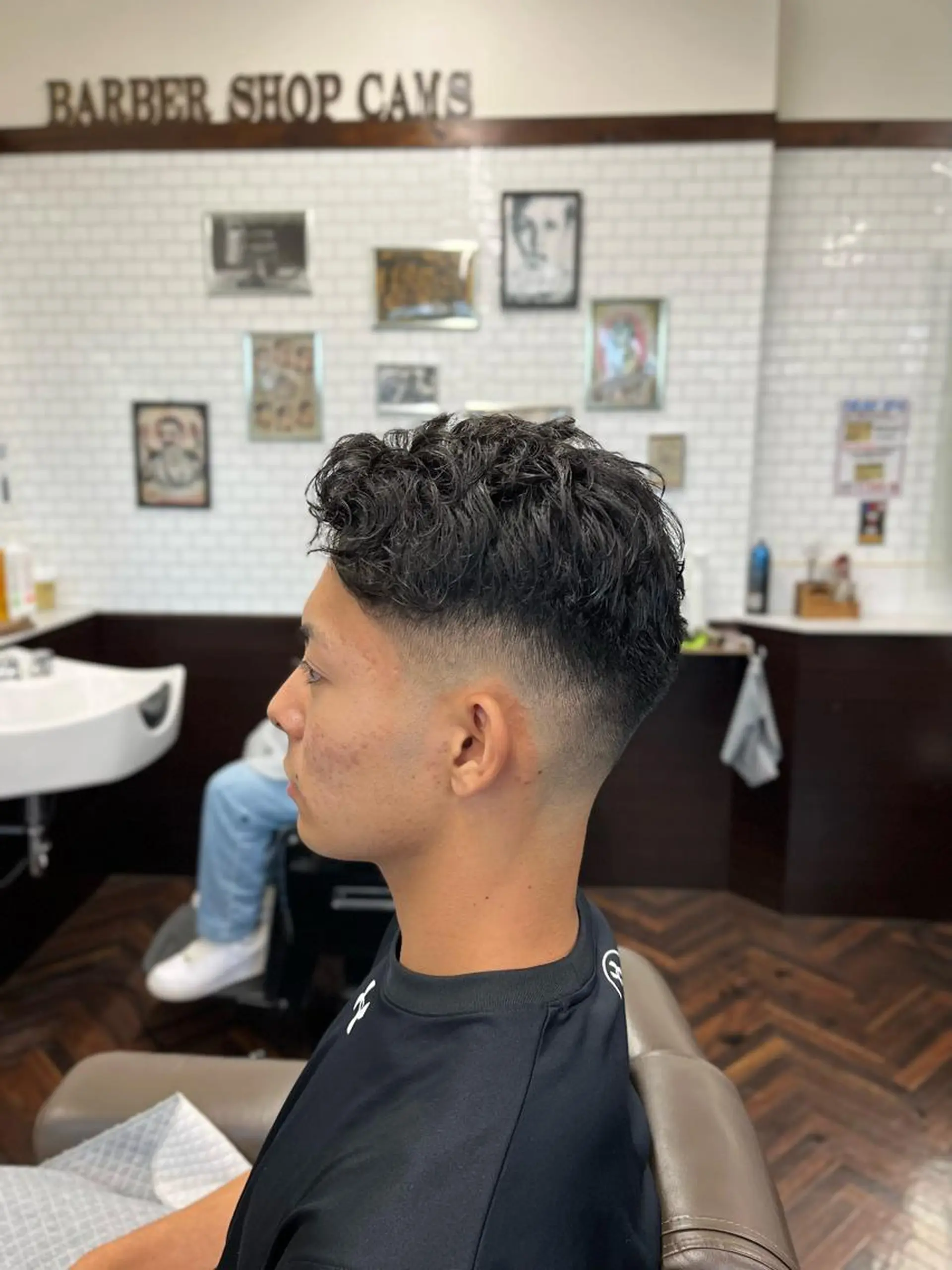 ショート パーマ メンズ フェードカット Cam's豊見城店所属・無料‼︎メンズ限定 URASAKIのヘアスタイル